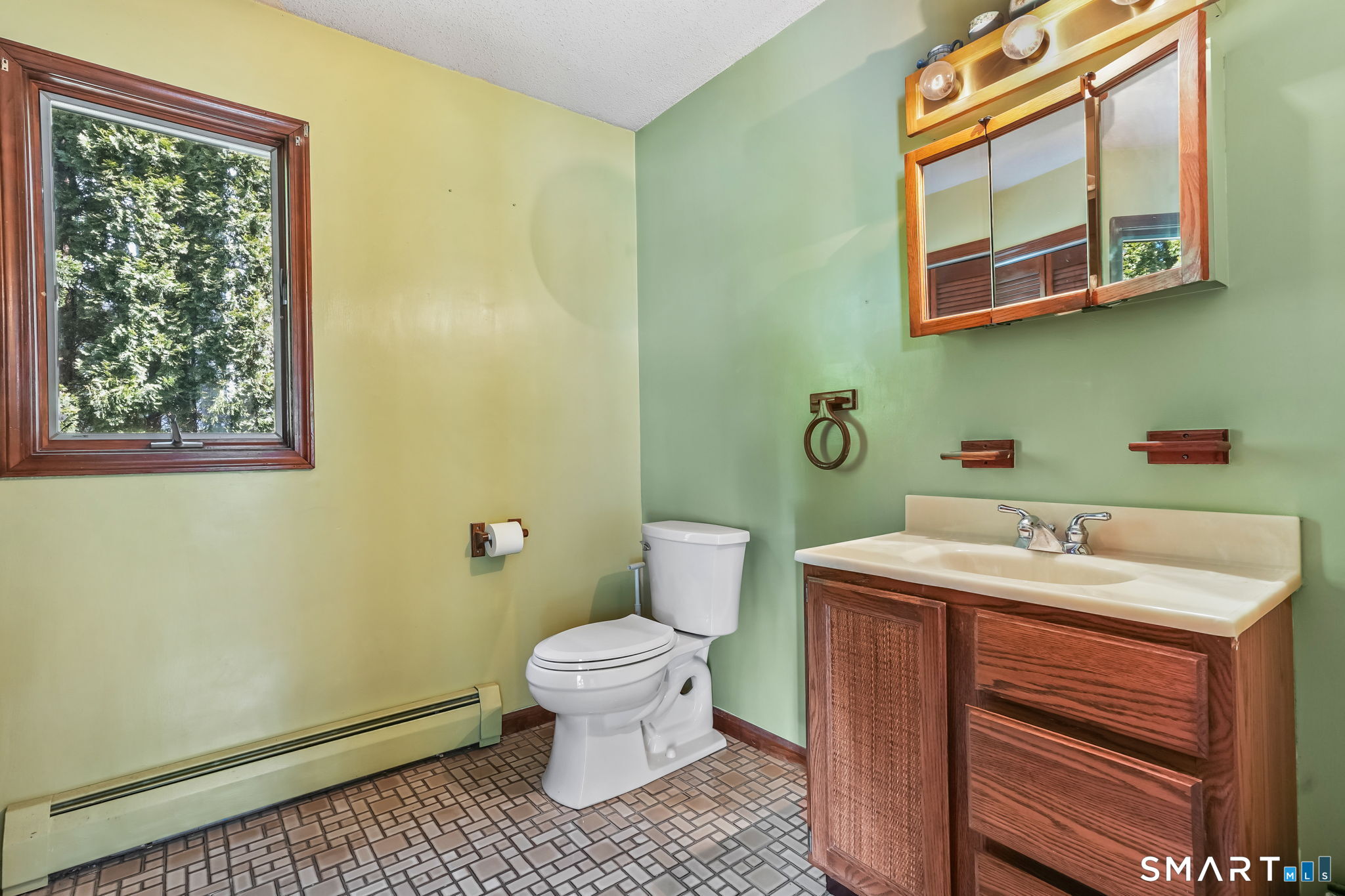 834 Main, Seymour, 06483, 3 Bedrooms Bedrooms, 0 ,2 BathroomsBathrooms,Single Family For Sale,For Sale,Main,0,24165125