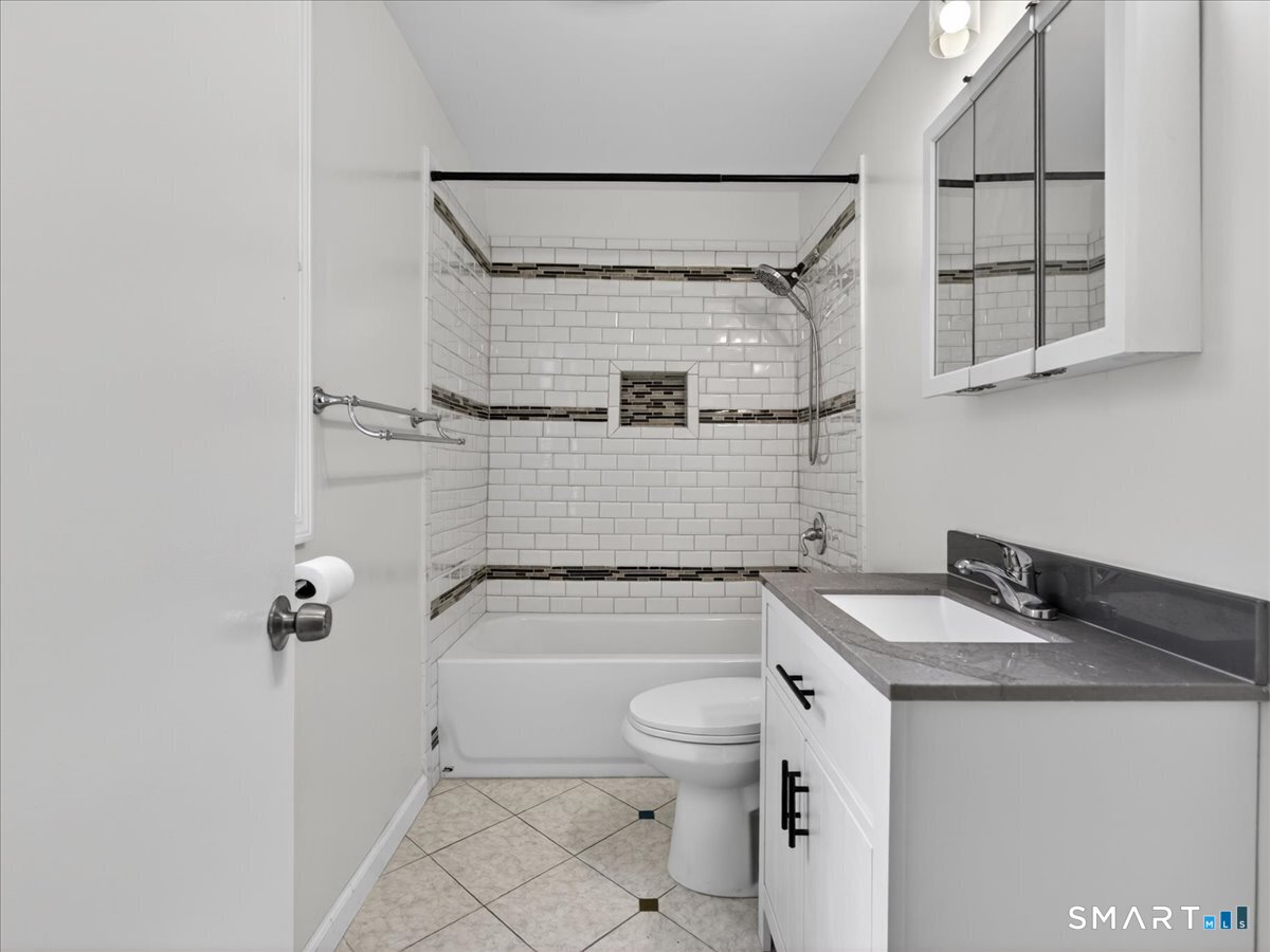 91 Jewett, Ansonia, 06401, 3 Bedrooms Bedrooms, 0 ,1 BathroomBathrooms,Residential Rental,For Sale,Jewett,0,24155811