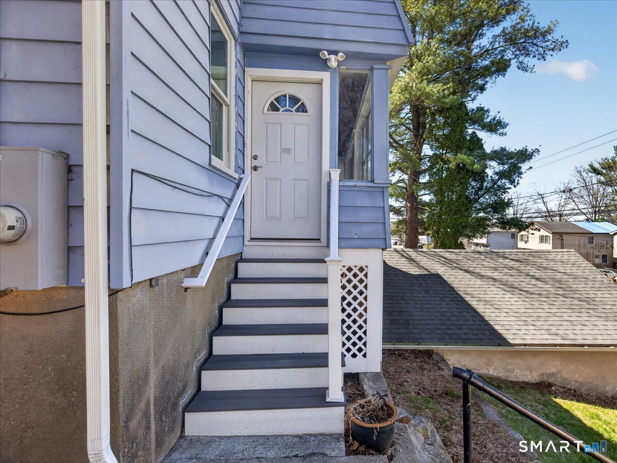 91 Jewett, Ansonia, 06401, 3 Bedrooms Bedrooms, 0 ,1 BathroomBathrooms,Residential Rental,For Sale,Jewett,0,24155811