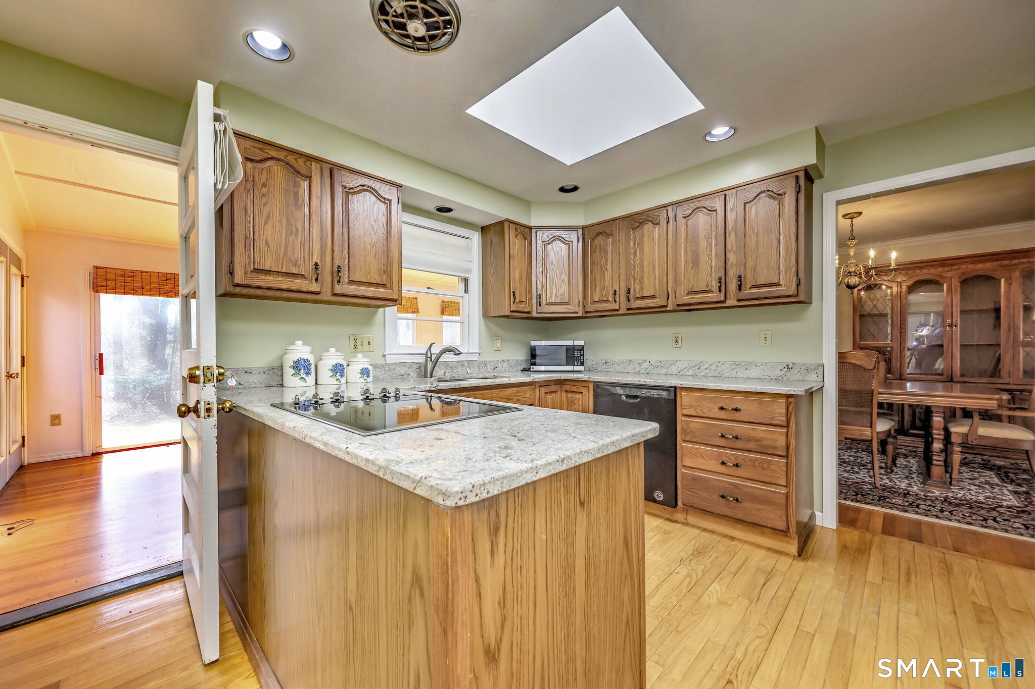322 Hotchkiss, Orange, 06477, 3 Bedrooms Bedrooms, 0 ,2 BathroomsBathrooms,Single Family For Sale,For Sale,Hotchkiss,0,24166697