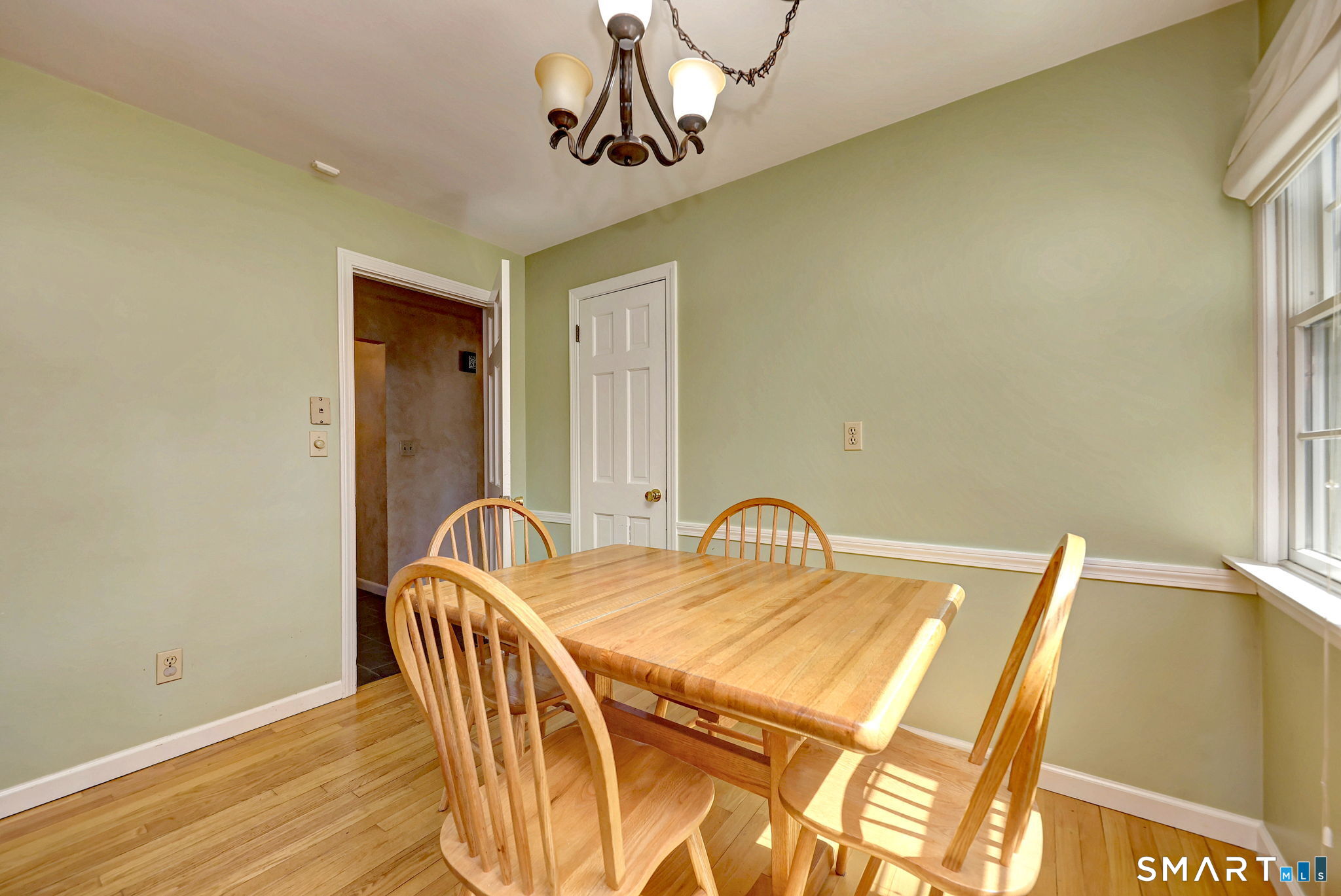 322 Hotchkiss, Orange, 06477, 3 Bedrooms Bedrooms, 0 ,2 BathroomsBathrooms,Single Family For Sale,For Sale,Hotchkiss,0,24166697