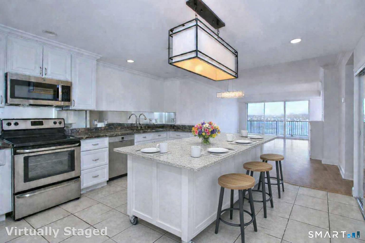 100 Seaview, Norwalk, 06855, 2 Bedrooms Bedrooms, 0 ,2 BathroomsBathrooms,Condo/co-op For Sale,For Sale,Seaview,0,24122289