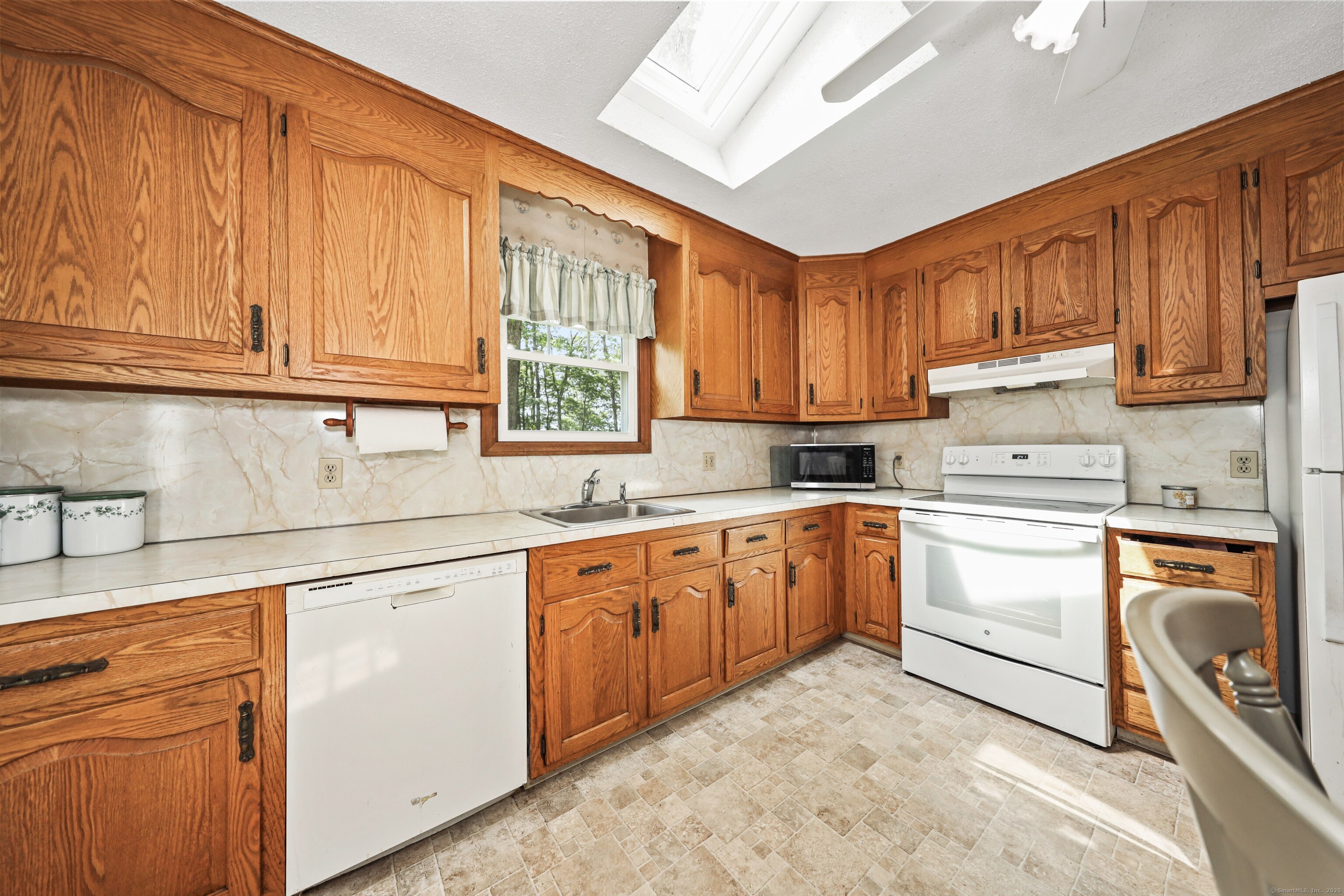 72 Talmadge Hill, Prospect, 06712, 4 Bedrooms Bedrooms, 0 ,2 BathroomsBathrooms,Single Family For Sale,For Sale,Talmadge Hill,0,24167357