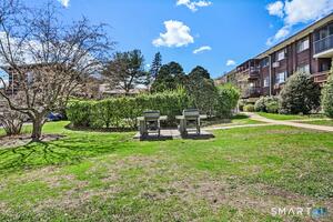 154 Cold Spring Road, Unit 5
