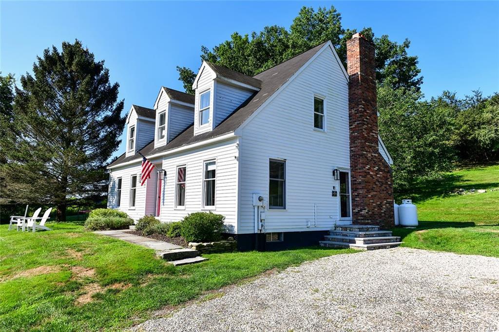 Homes for sale in Roxbury, CT | 23 Painter Hill Rd, Roxbury, CT 06783 | MLS# 24167690