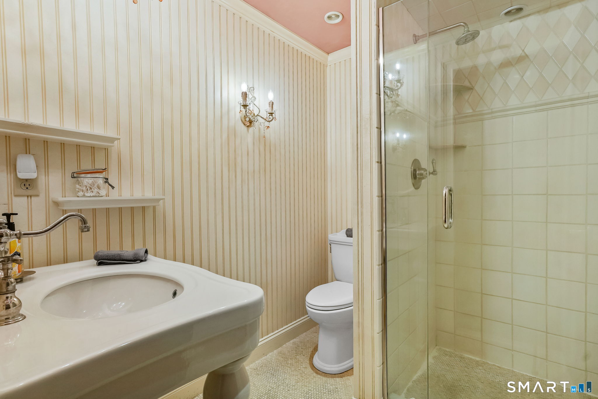 250 Tanglewood, Stratford, 06614, 5 Bedrooms Bedrooms, 0 ,3 BathroomsBathrooms,Single Family For Sale,For Sale,Tanglewood,0,24166814