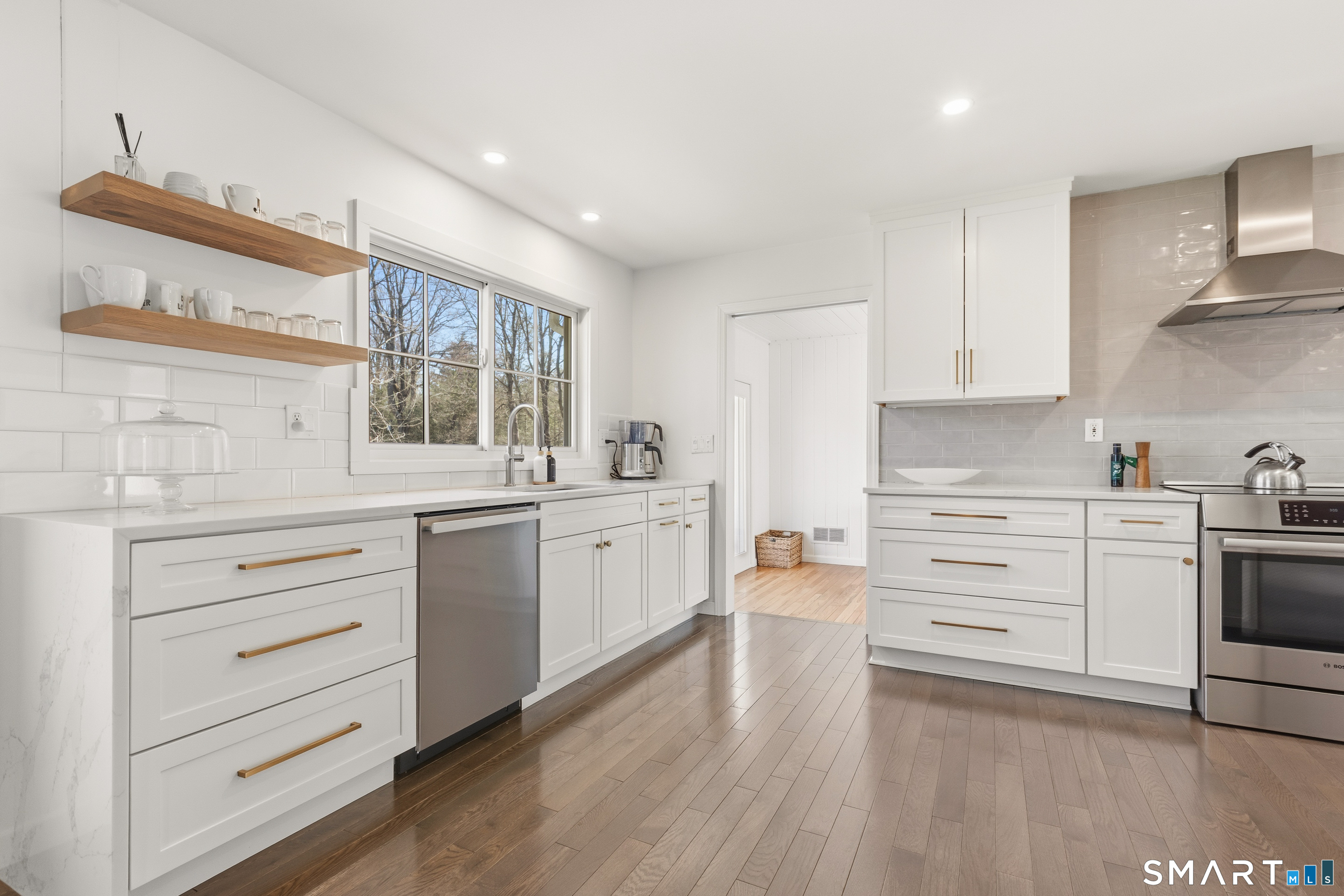 Photo 16 of 24 Timber Lane, Westport, CT