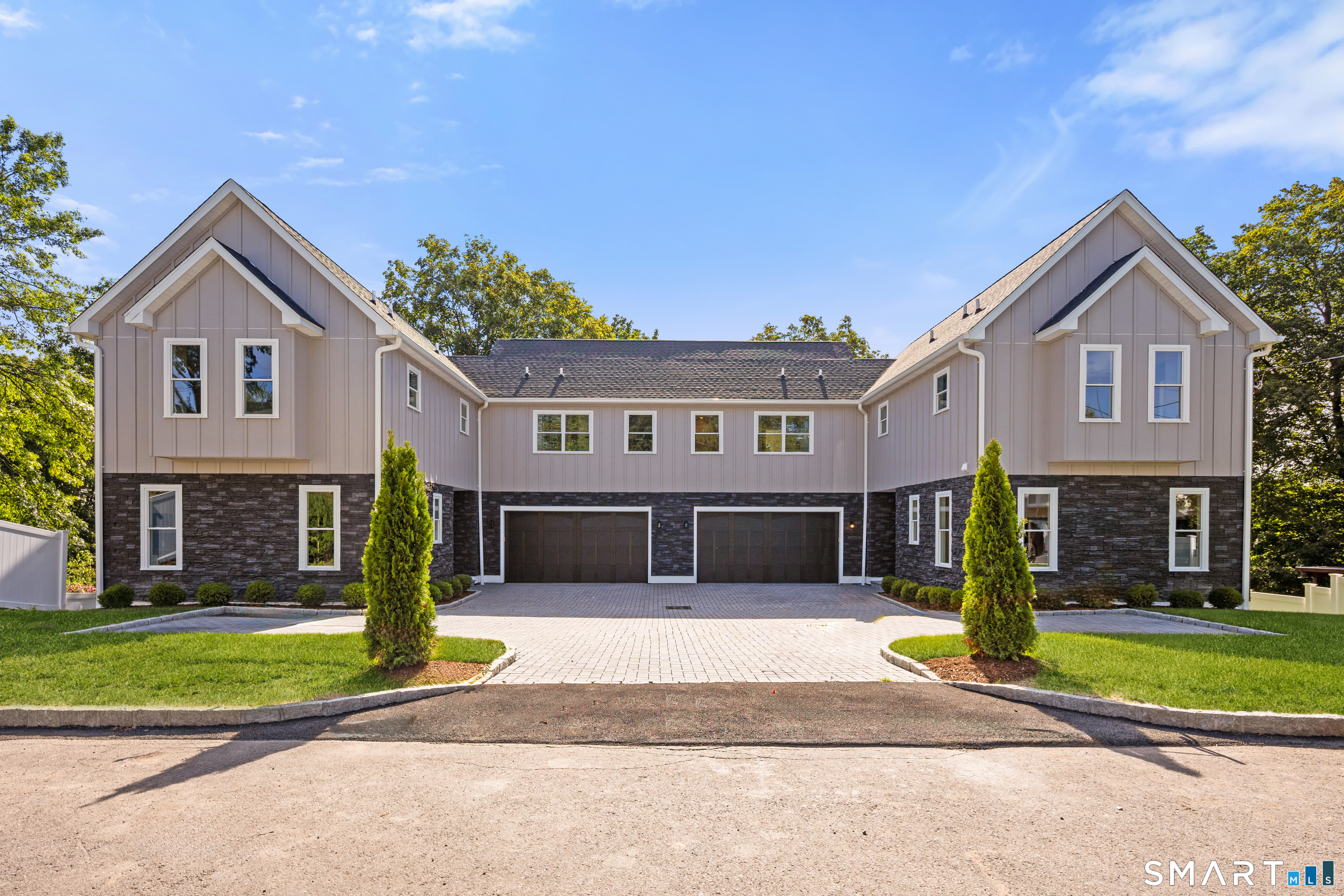 10 Highland Place, Greenwich, Connecticut photo 1