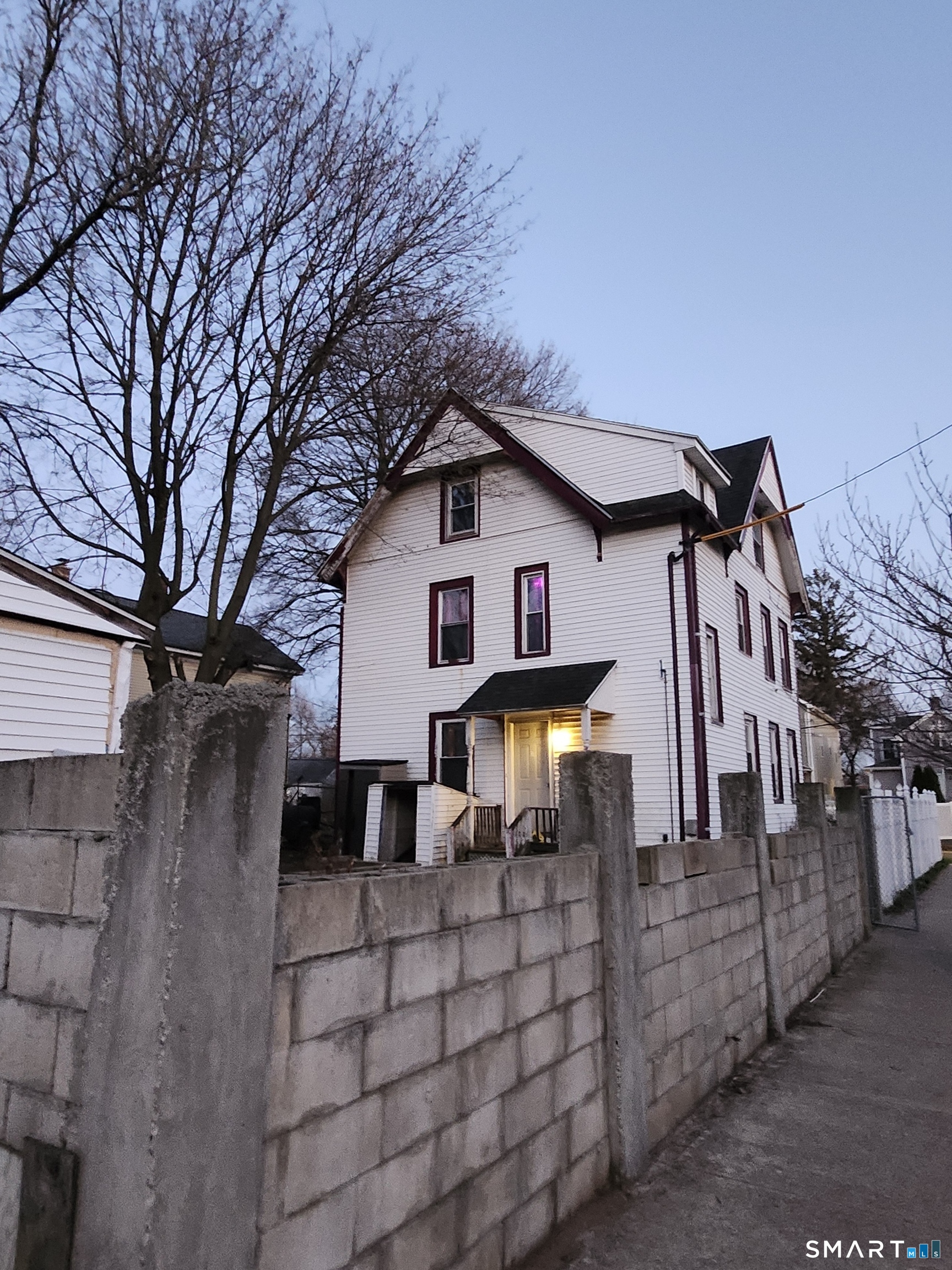 Homes for sale in New Haven, CT | 147 Lamberton St, New Haven, CT 06511 | MLS# 24164012