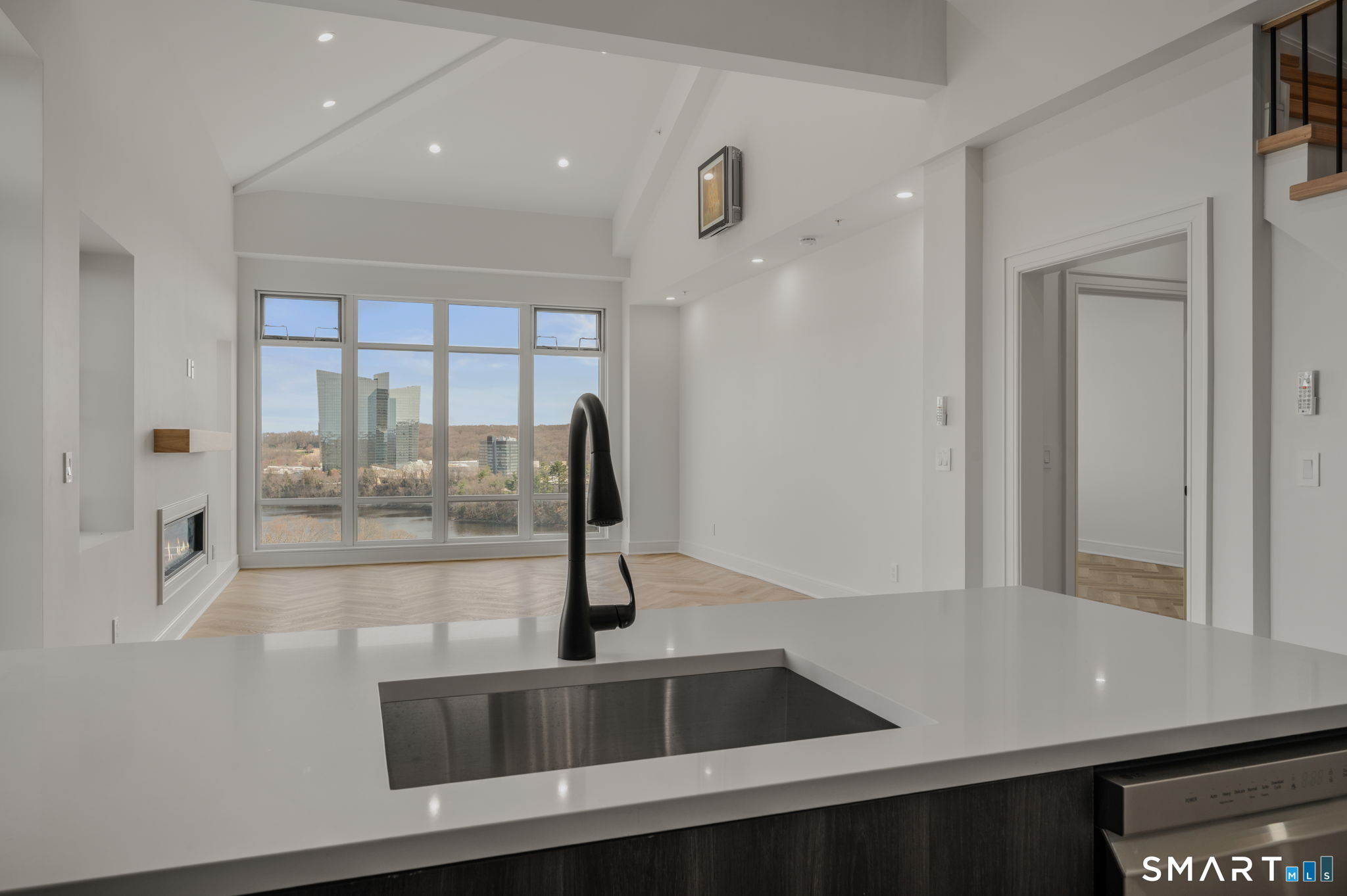 586 Thames, Norwich, 06360, 3 Bedrooms Bedrooms, 0 ,3 BathroomsBathrooms,Condo/co-op For Sale,For Sale,Thames,0,24167737