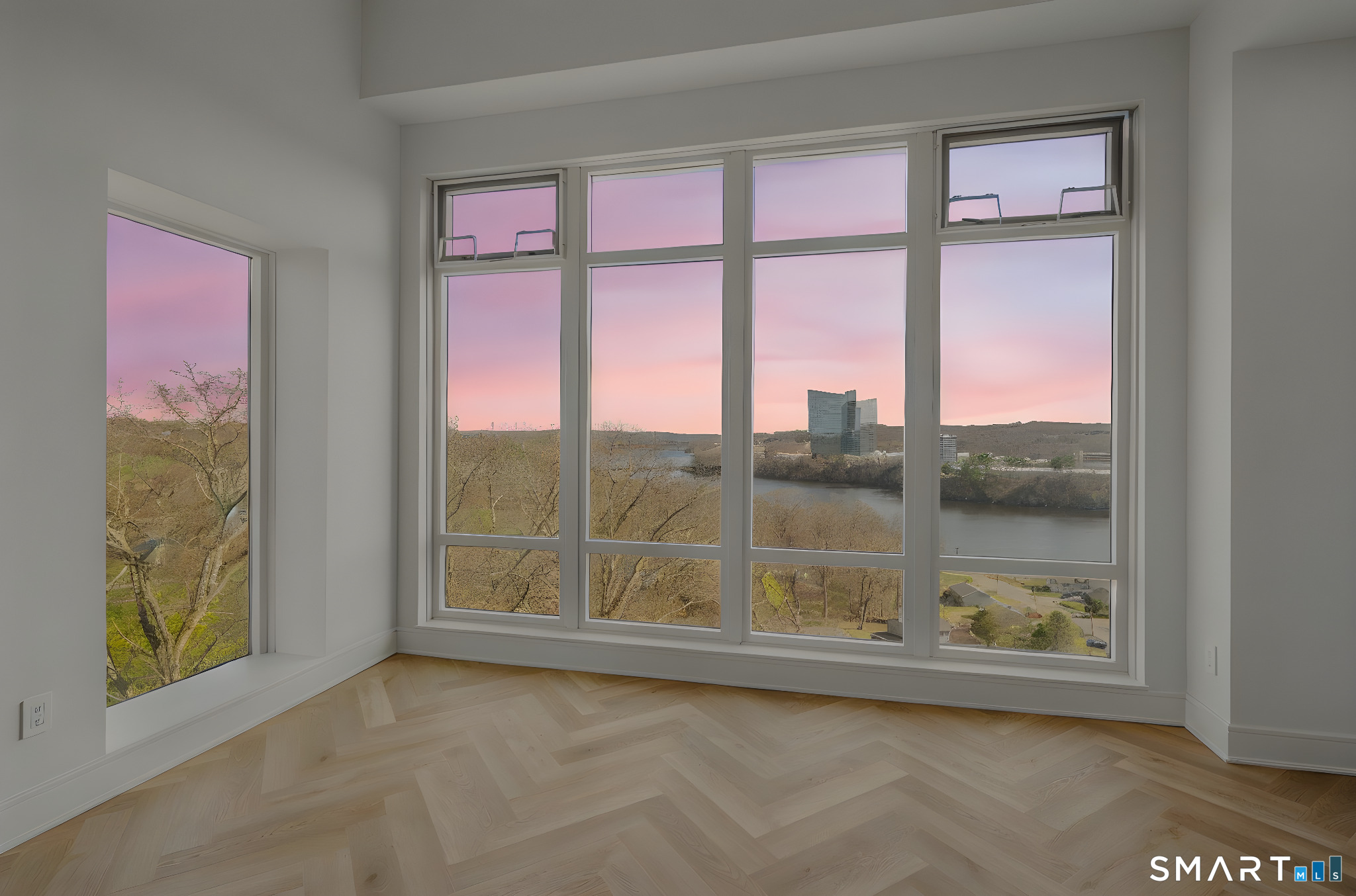 586 Thames, Norwich, 06360, 3 Bedrooms Bedrooms, 0 ,3 BathroomsBathrooms,Condo/co-op For Sale,For Sale,Thames,0,24167737