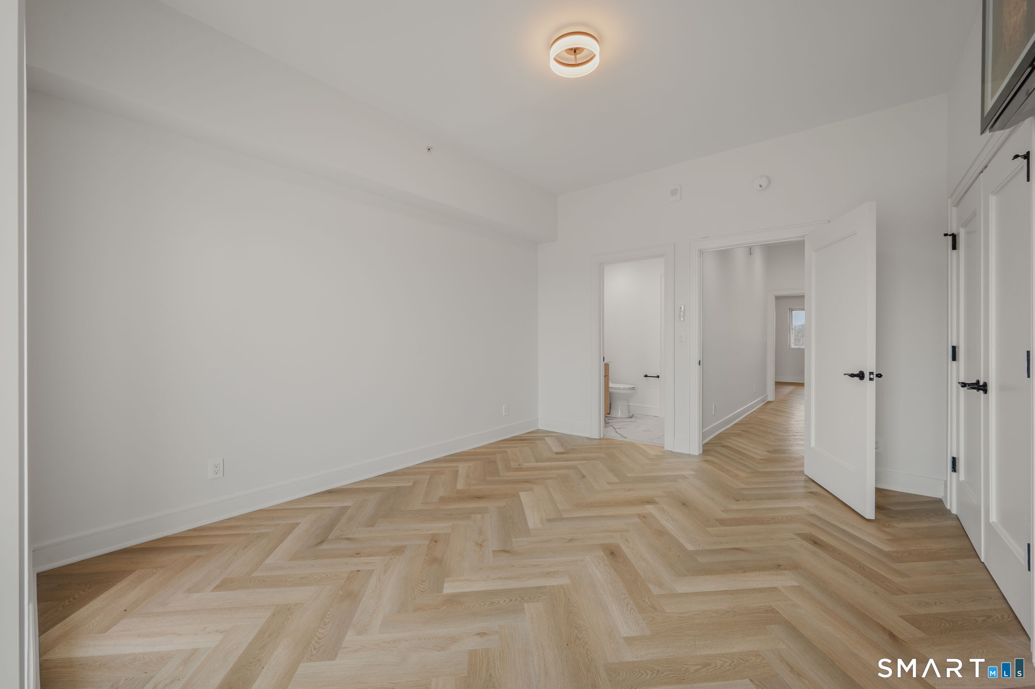 586 Thames, Norwich, 06360, 3 Bedrooms Bedrooms, 0 ,3 BathroomsBathrooms,Condo/co-op For Sale,For Sale,Thames,0,24167737