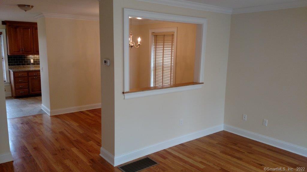 1 Hamilton, New London, 06320, 2 Bedrooms Bedrooms, 0 ,1 BathroomBathrooms,Residential Rental,For Sale,Hamilton,0,24168223