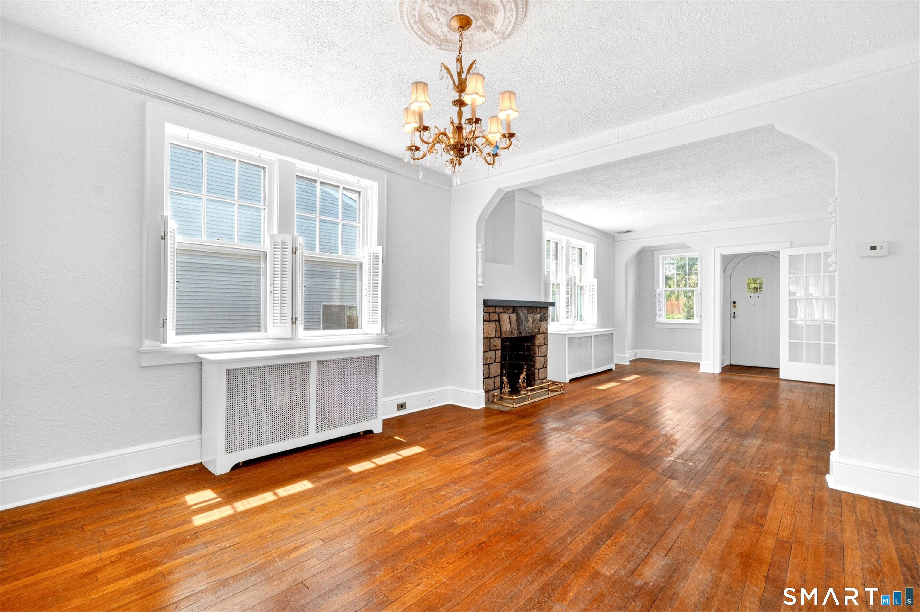 83 Hoyt, Darien, 06820, 3 Bedrooms Bedrooms, 0 ,1 BathroomBathrooms,Single Family For Sale,For Sale,Hoyt,0,24166371