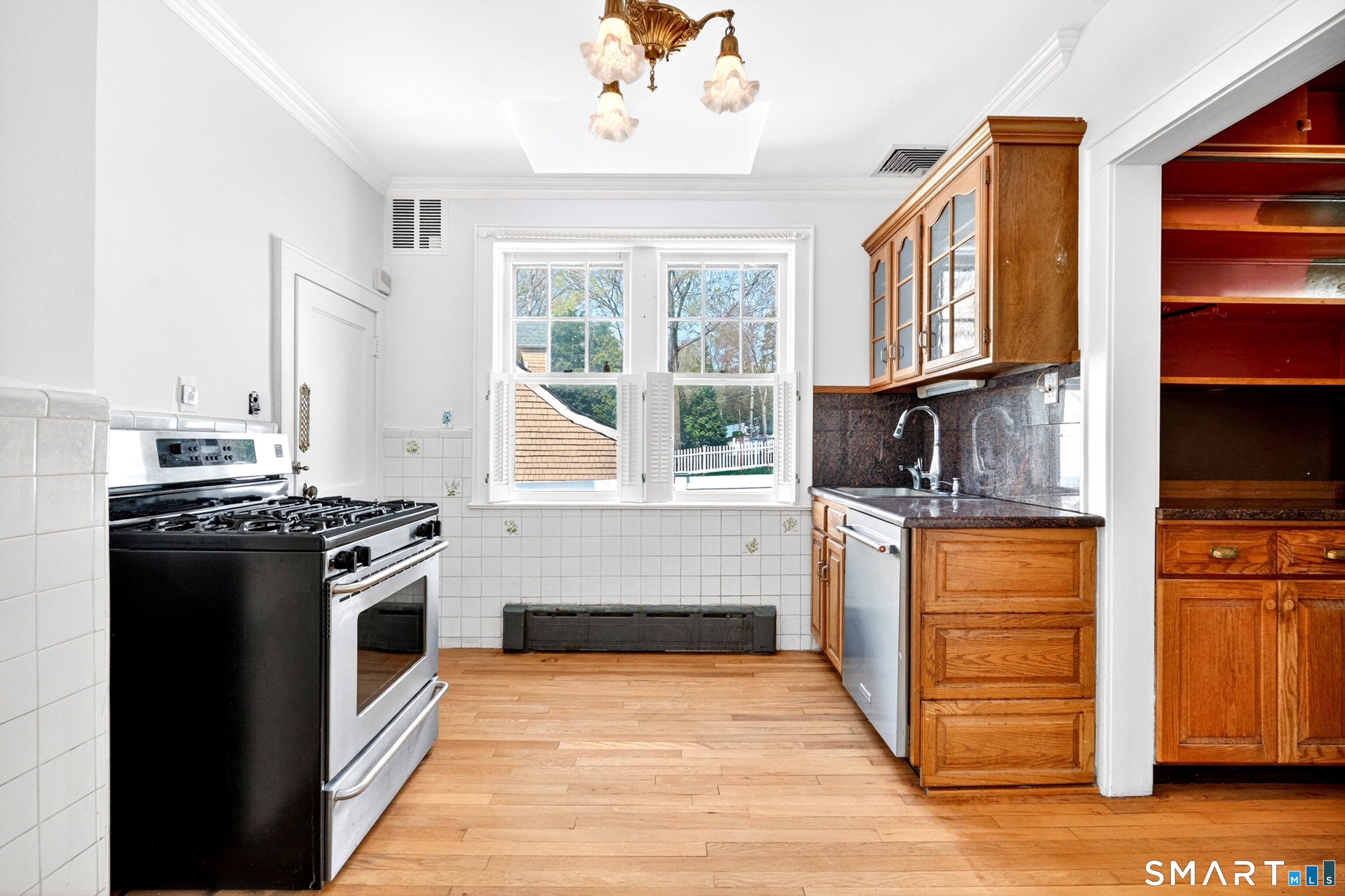 83 Hoyt, Darien, 06820, 3 Bedrooms Bedrooms, 0 ,1 BathroomBathrooms,Single Family For Sale,For Sale,Hoyt,0,24166371