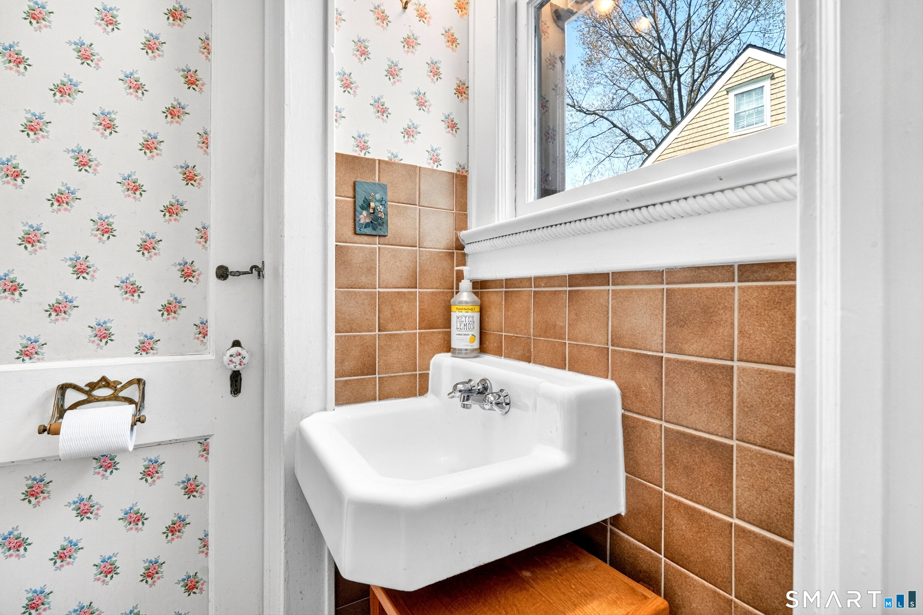 83 Hoyt, Darien, 06820, 3 Bedrooms Bedrooms, 0 ,1 BathroomBathrooms,Single Family For Sale,For Sale,Hoyt,0,24166371