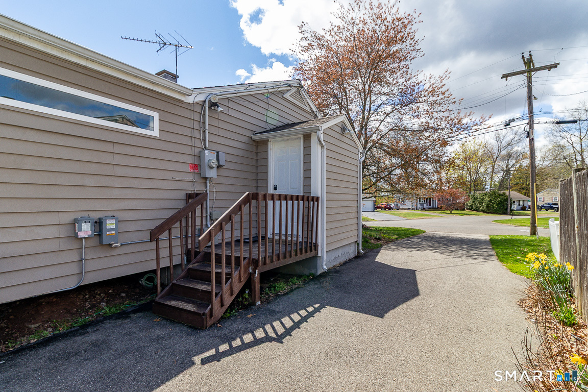 65 Lawncrest Drive