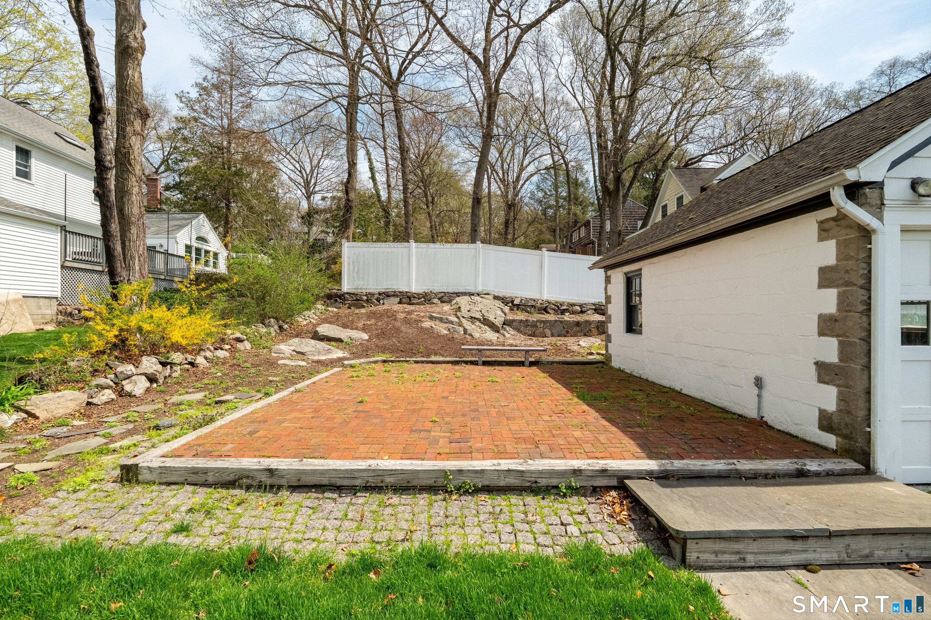 83 Hoyt, Darien, 06820, 3 Bedrooms Bedrooms, 0 ,1 BathroomBathrooms,Single Family For Sale,For Sale,Hoyt,0,24166371