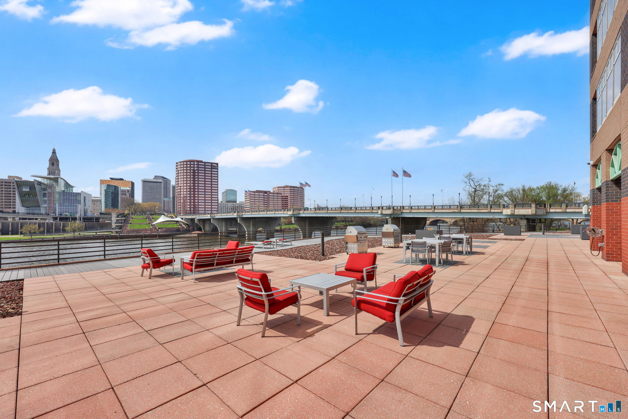 235 River, East Hartford, 06108, 2 Bedrooms Bedrooms, 0 ,2 BathroomsBathrooms,Condo/co-op For Sale,For Sale,River,0,24153282