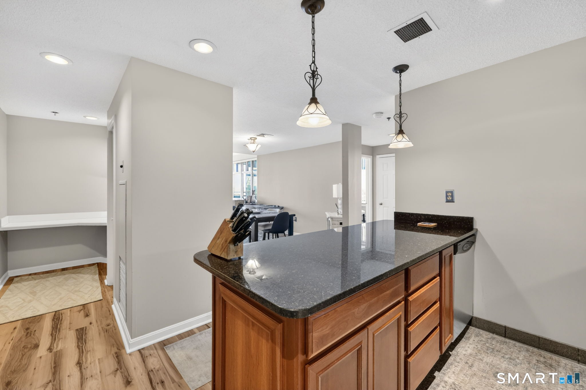 235 River, East Hartford, 06108, 2 Bedrooms Bedrooms, 0 ,2 BathroomsBathrooms,Condo/co-op For Sale,For Sale,River,0,24153282