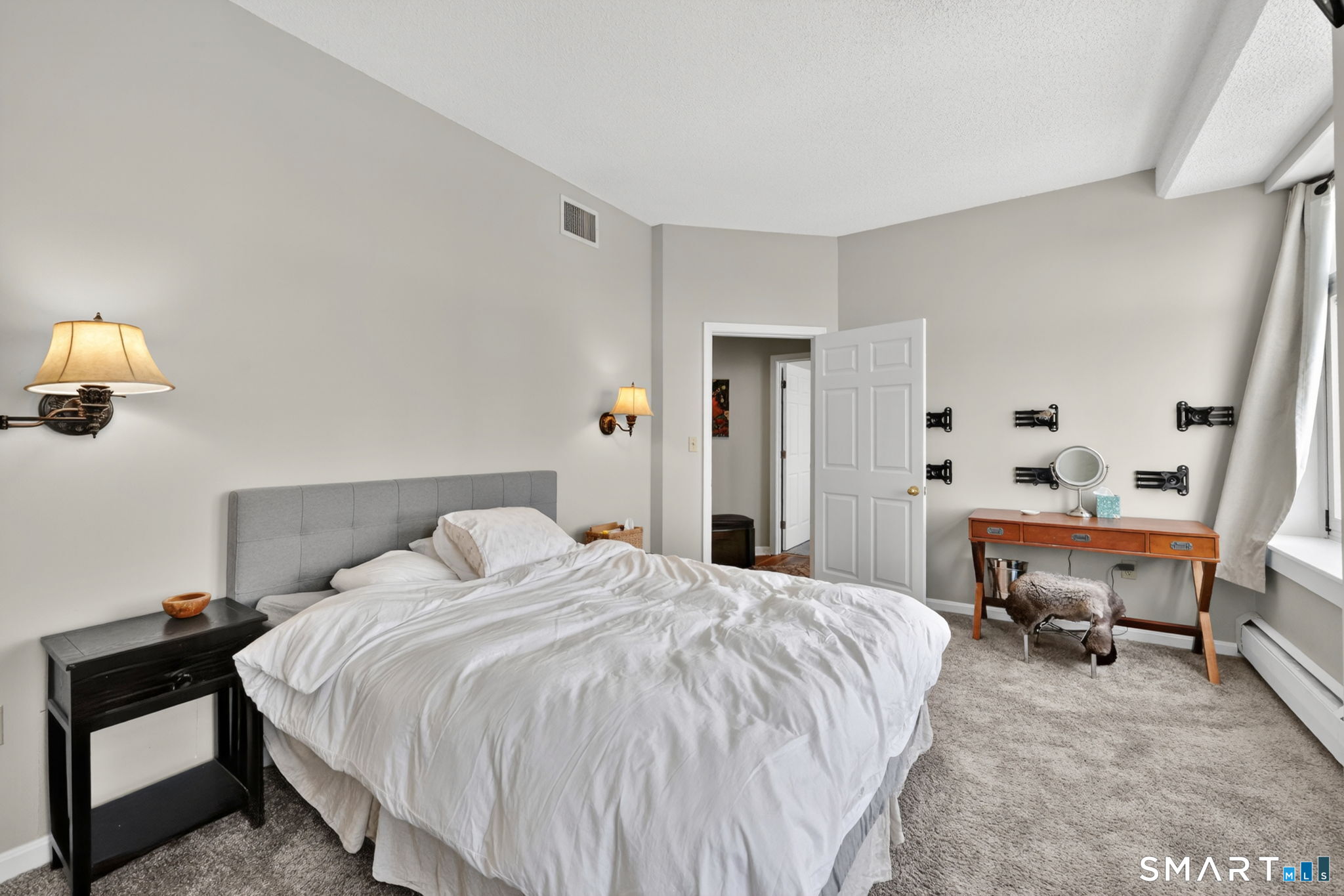 235 River, East Hartford, 06108, 2 Bedrooms Bedrooms, 0 ,2 BathroomsBathrooms,Condo/co-op For Sale,For Sale,River,0,24153282