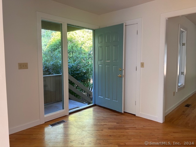 28 Punch Bowl, Westport, 06880, 3 Bedrooms Bedrooms, 0 ,2 BathroomsBathrooms,Residential Rental,For Sale,Punch Bowl,0,24168423