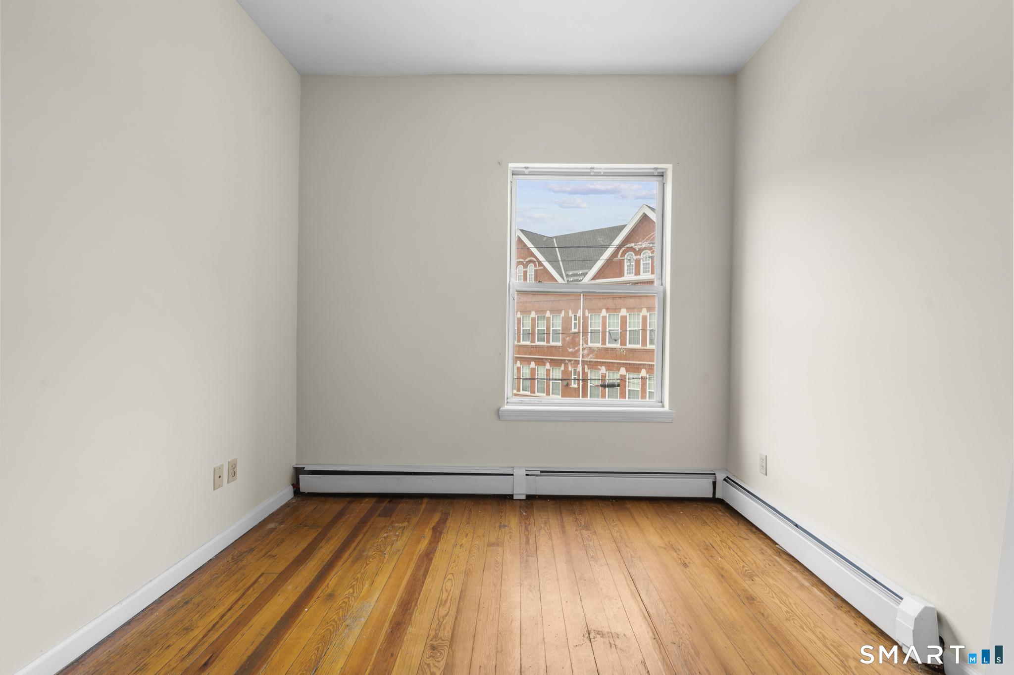 985 Bank, Waterbury, 06708, 0 , 0 ,44 BathroomsBathrooms,Commercial For Sale,For Sale,Bank,0,24168573