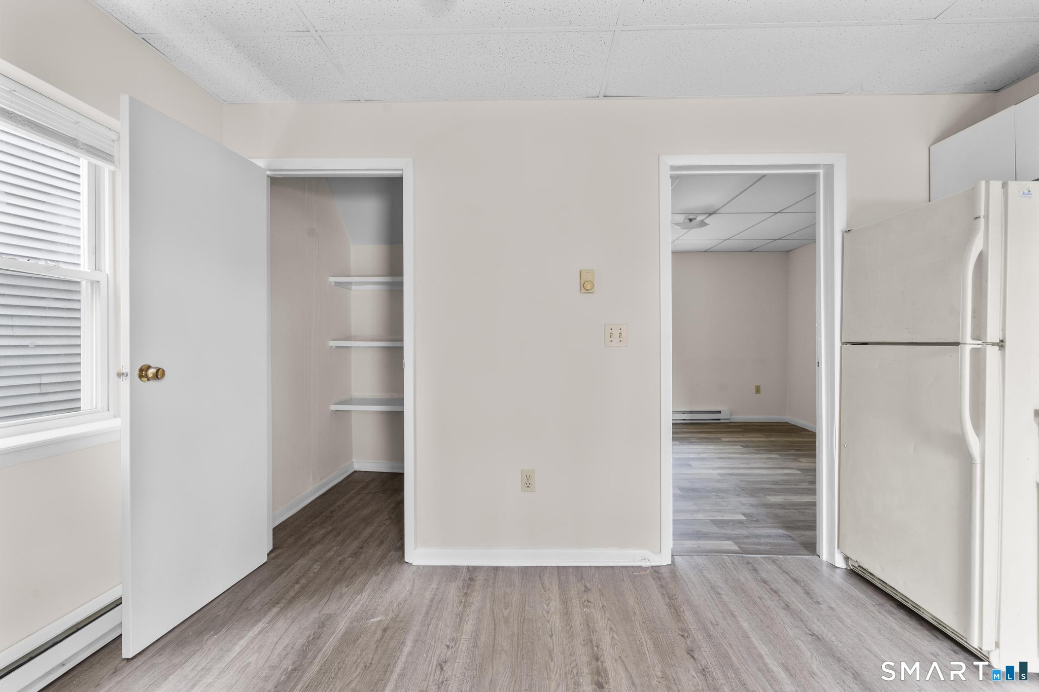 985 Bank, Waterbury, 06708, 0 , 0 ,44 BathroomsBathrooms,Commercial For Sale,For Sale,Bank,0,24168573