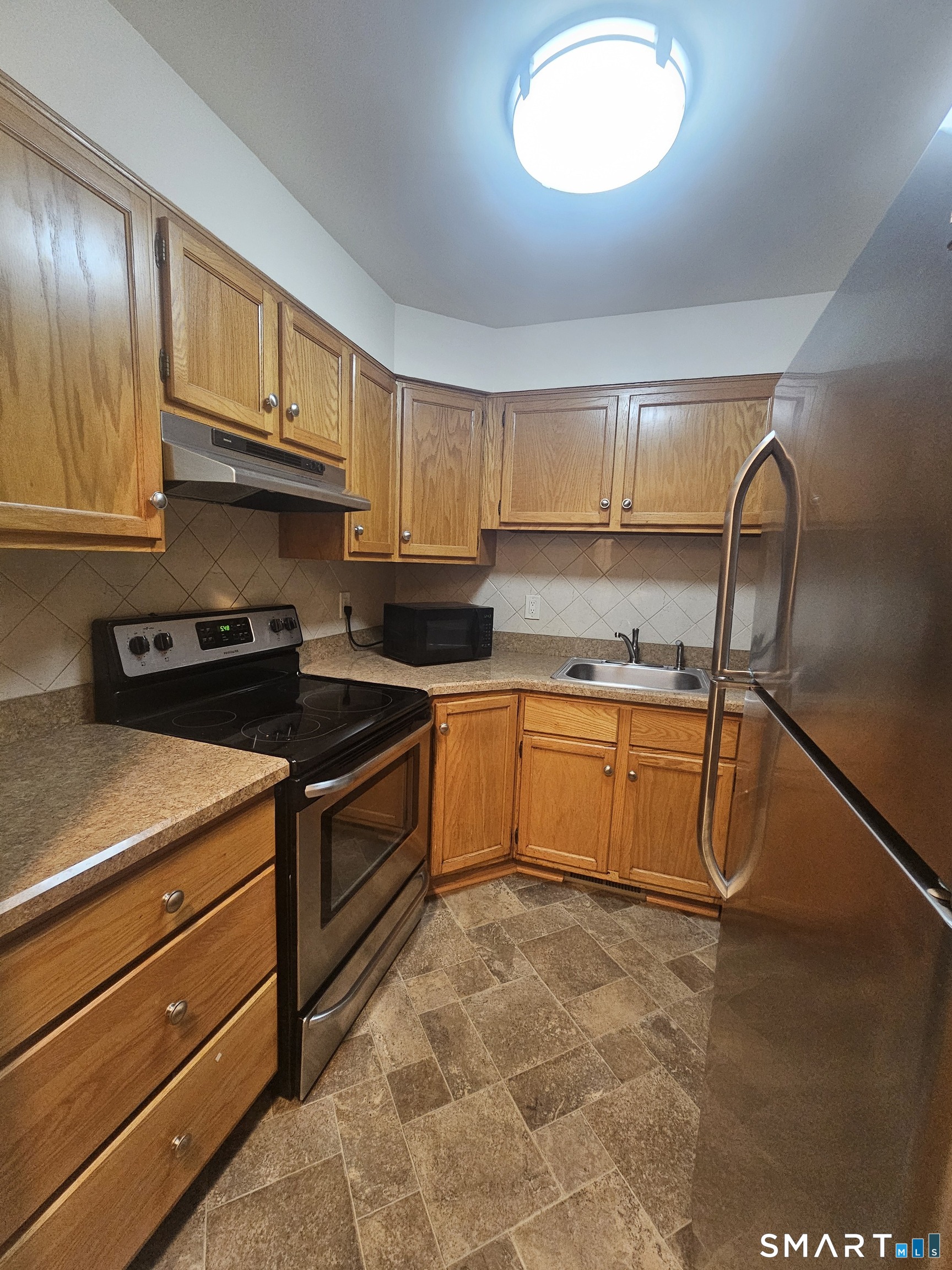 1455 Madison, Bridgeport, 06606, 1 Bedroom Bedrooms, 0 ,1 BathroomBathrooms,Residential Rental,For Sale,Madison,0,24167935