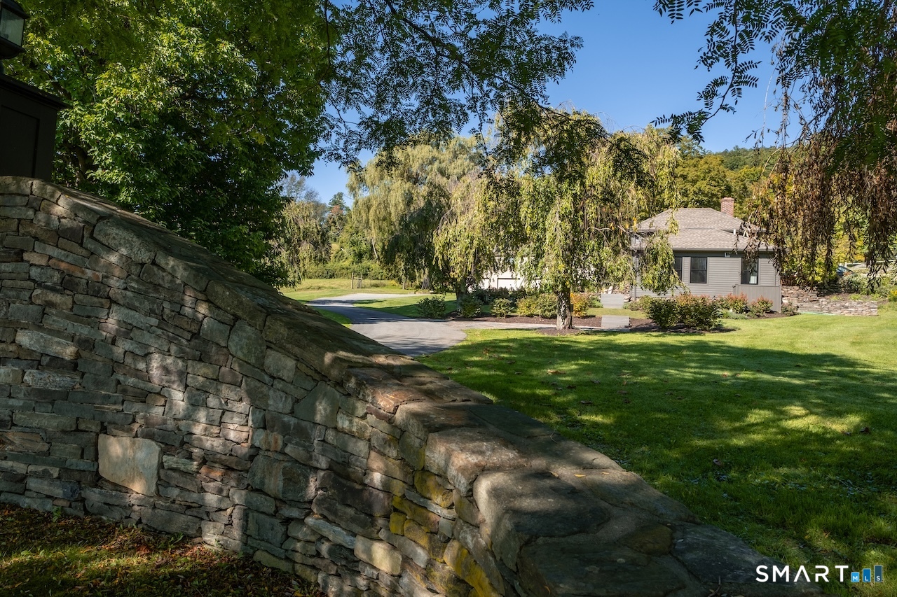 69 Mudge Pond, Sharon, 06069, 1 Bedroom Bedrooms, 0 ,2 BathroomsBathrooms,Residential Rental,For Sale,Mudge Pond,0,24168419