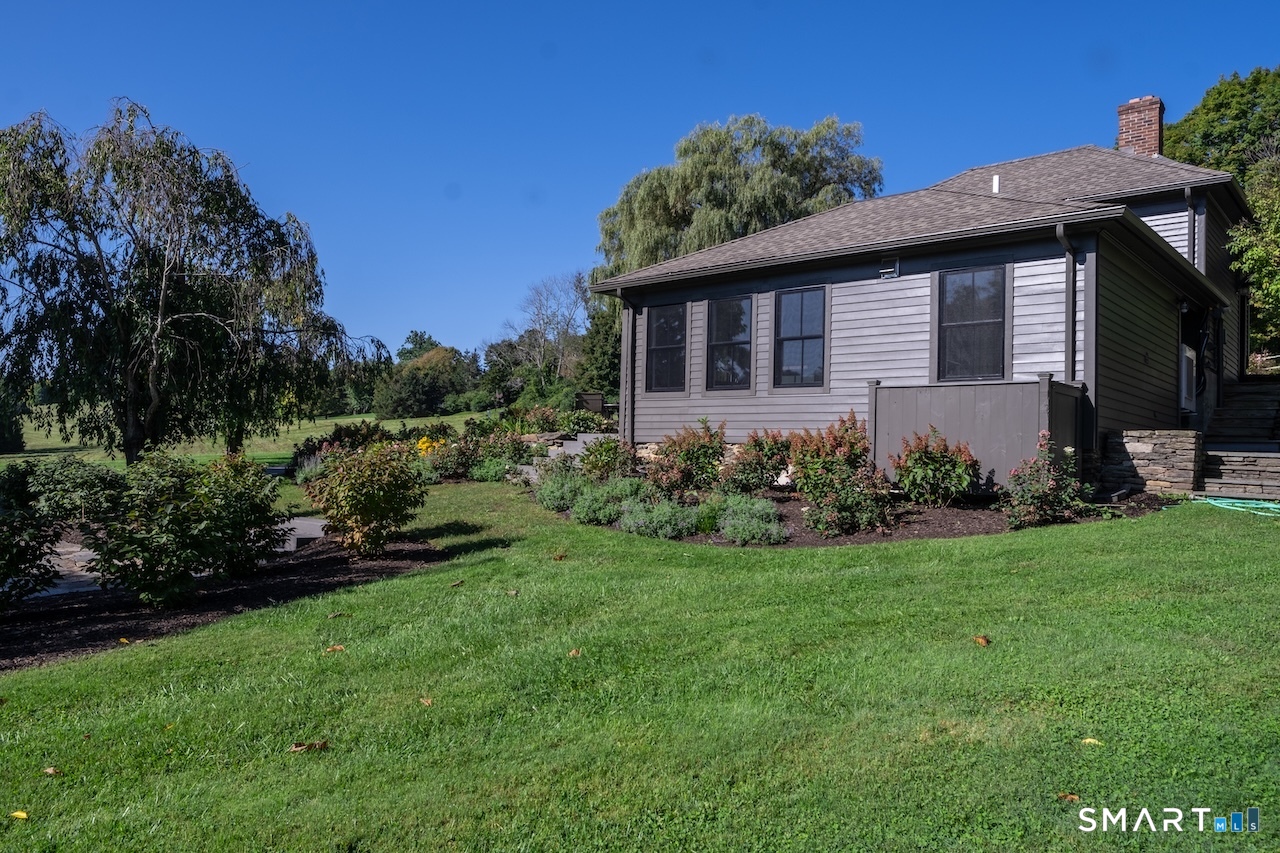 69 Mudge Pond, Sharon, 06069, 1 Bedroom Bedrooms, 0 ,2 BathroomsBathrooms,Residential Rental,For Sale,Mudge Pond,0,24168419