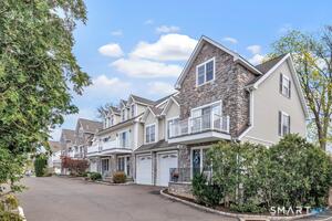 39 Maple Tree Avenue, Unit 15