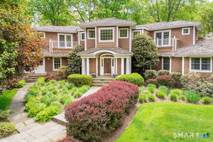 41 Lake Wind Road