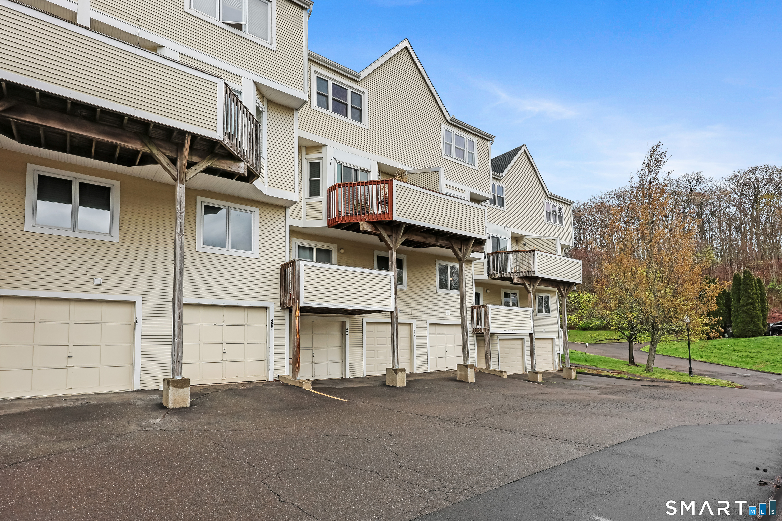 173 Russo, East Haven, 06513, 2 Bedrooms Bedrooms, 0 ,1 BathroomBathrooms,Condo/co-op For Sale,For Sale,Russo,0,24168943