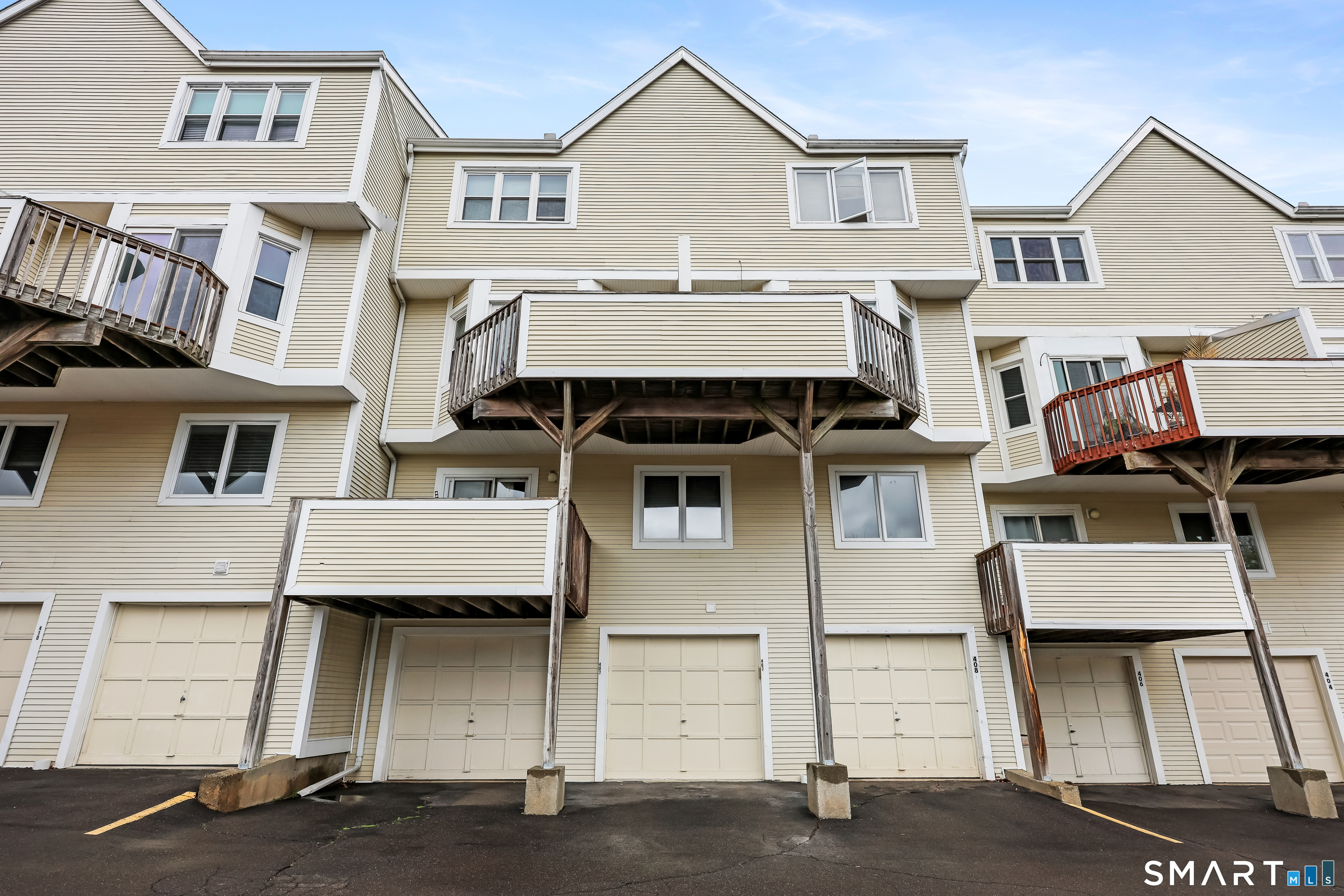 173 Russo, East Haven, 06513, 2 Bedrooms Bedrooms, 0 ,1 BathroomBathrooms,Condo/co-op For Sale,For Sale,Russo,0,24168943