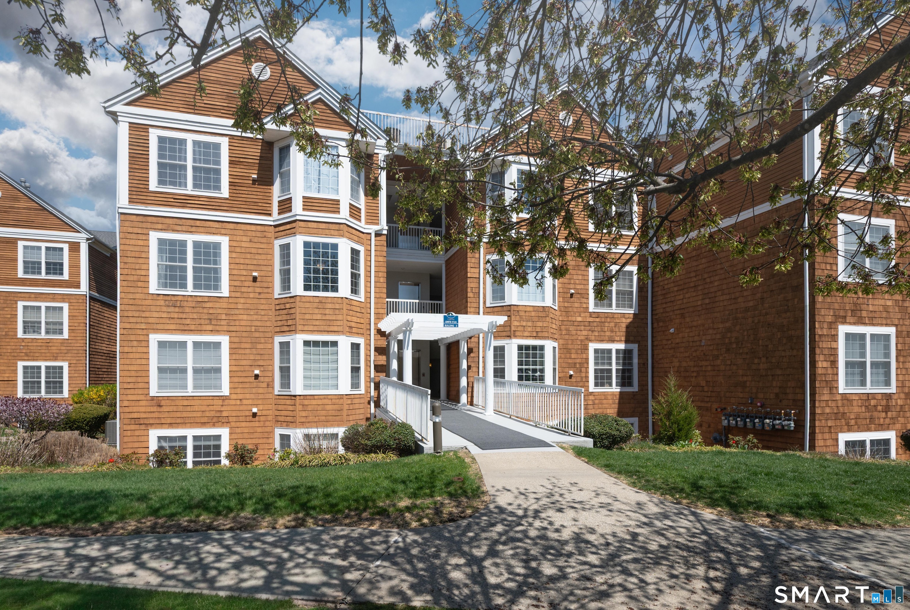 10 Hayestown, Danbury, 06811, 2 Bedrooms Bedrooms, 0 ,2 BathroomsBathrooms,Condo/co-op For Sale,For Sale,Hayestown,0,24168791