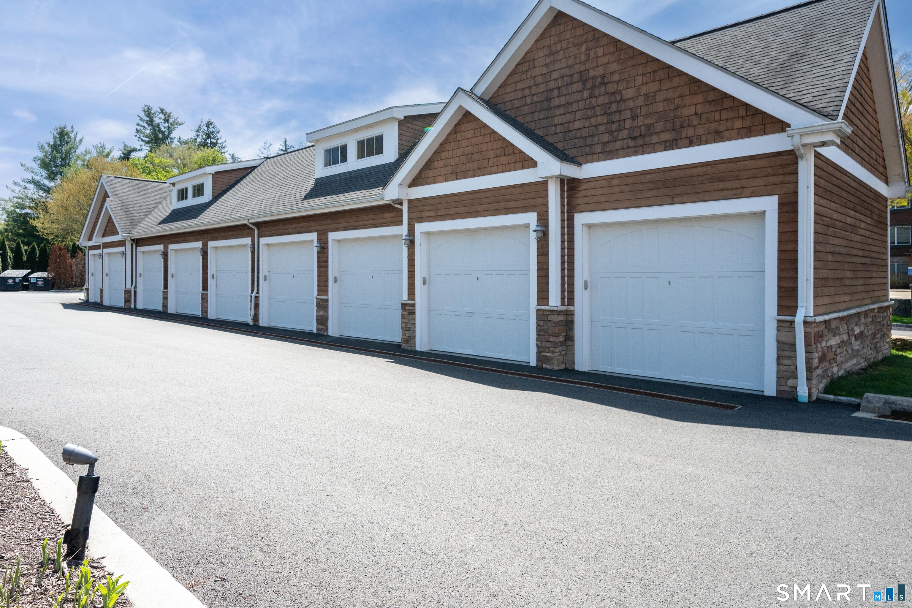10 Hayestown, Danbury, 06811, 2 Bedrooms Bedrooms, 0 ,2 BathroomsBathrooms,Condo/co-op For Sale,For Sale,Hayestown,0,24168791
