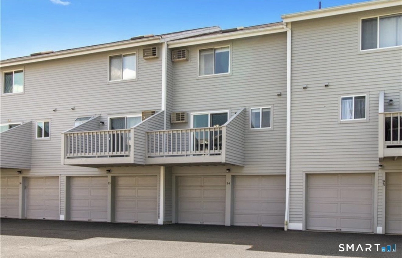 151 Shelter Rock, Danbury, 06810, 2 Bedrooms Bedrooms, 0 ,1 BathroomBathrooms,Condo/co-op For Sale,For Sale,Shelter Rock,0,24169547