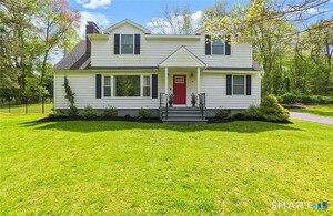 8 Ferndale Drive