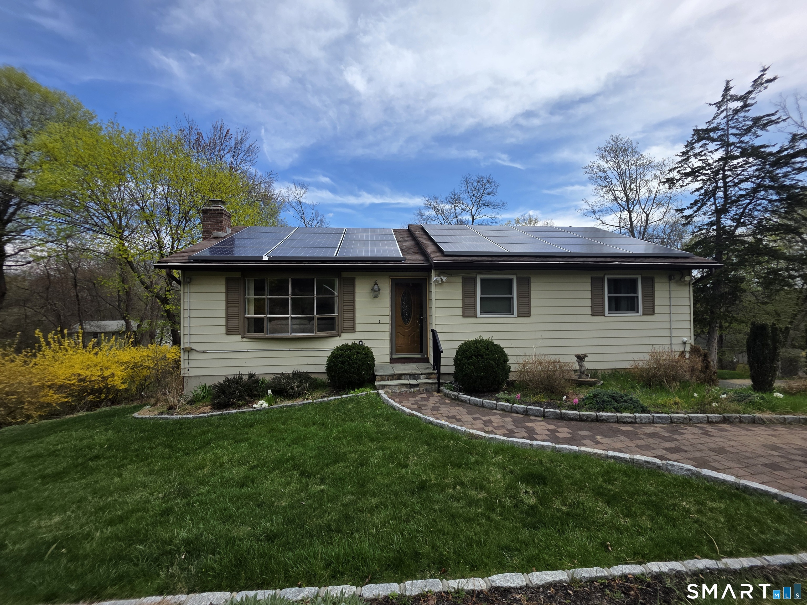 39 Charcoal Ridge, New Fairfield, 06812, 3 Bedrooms Bedrooms, 0 ,2 BathroomsBathrooms,Single Family For Sale,For Sale,Charcoal Ridge,0,24169630