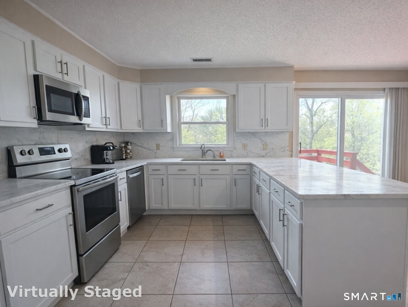 39 Charcoal Ridge, New Fairfield, 06812, 3 Bedrooms Bedrooms, 0 ,2 BathroomsBathrooms,Single Family For Sale,For Sale,Charcoal Ridge,0,24169630