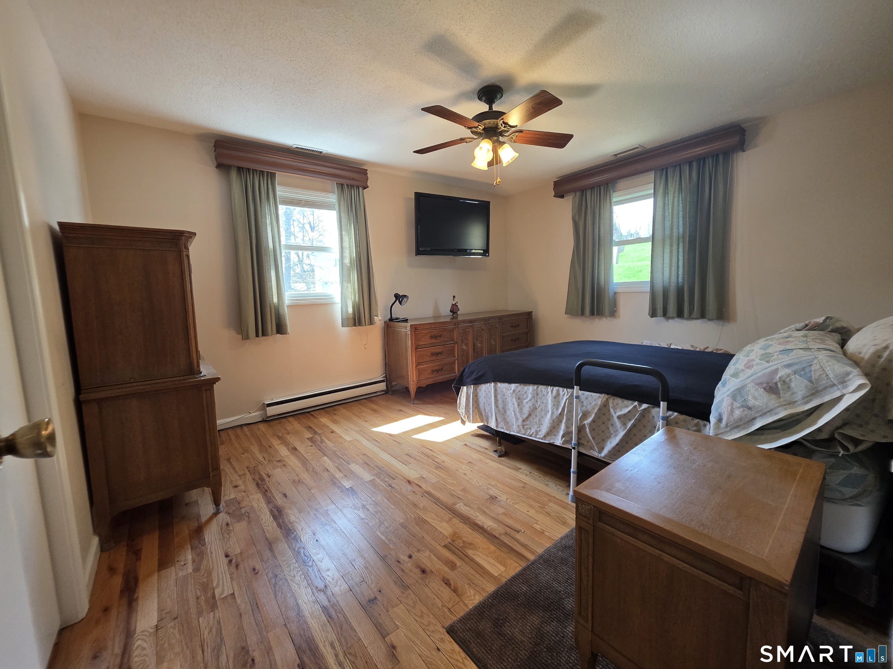 39 Charcoal Ridge, New Fairfield, 06812, 3 Bedrooms Bedrooms, 0 ,2 BathroomsBathrooms,Single Family For Sale,For Sale,Charcoal Ridge,0,24169630
