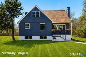 12 Darien, New Fairfield