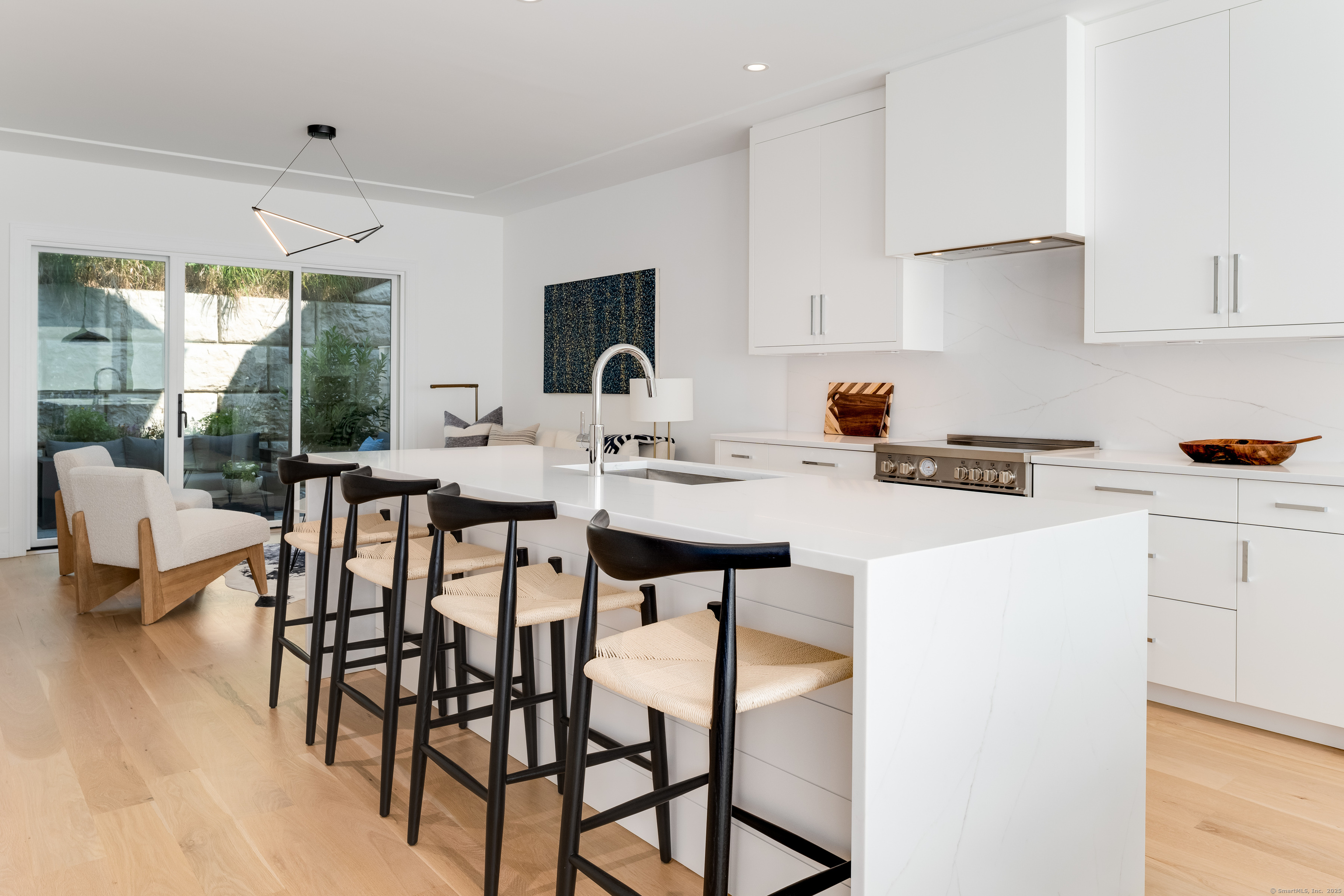 783 Post, Westport, 06880, 2 Bedrooms Bedrooms, 0 ,2 BathroomsBathrooms,Condo/co-op For Sale,For Sale,Post,0,24169865