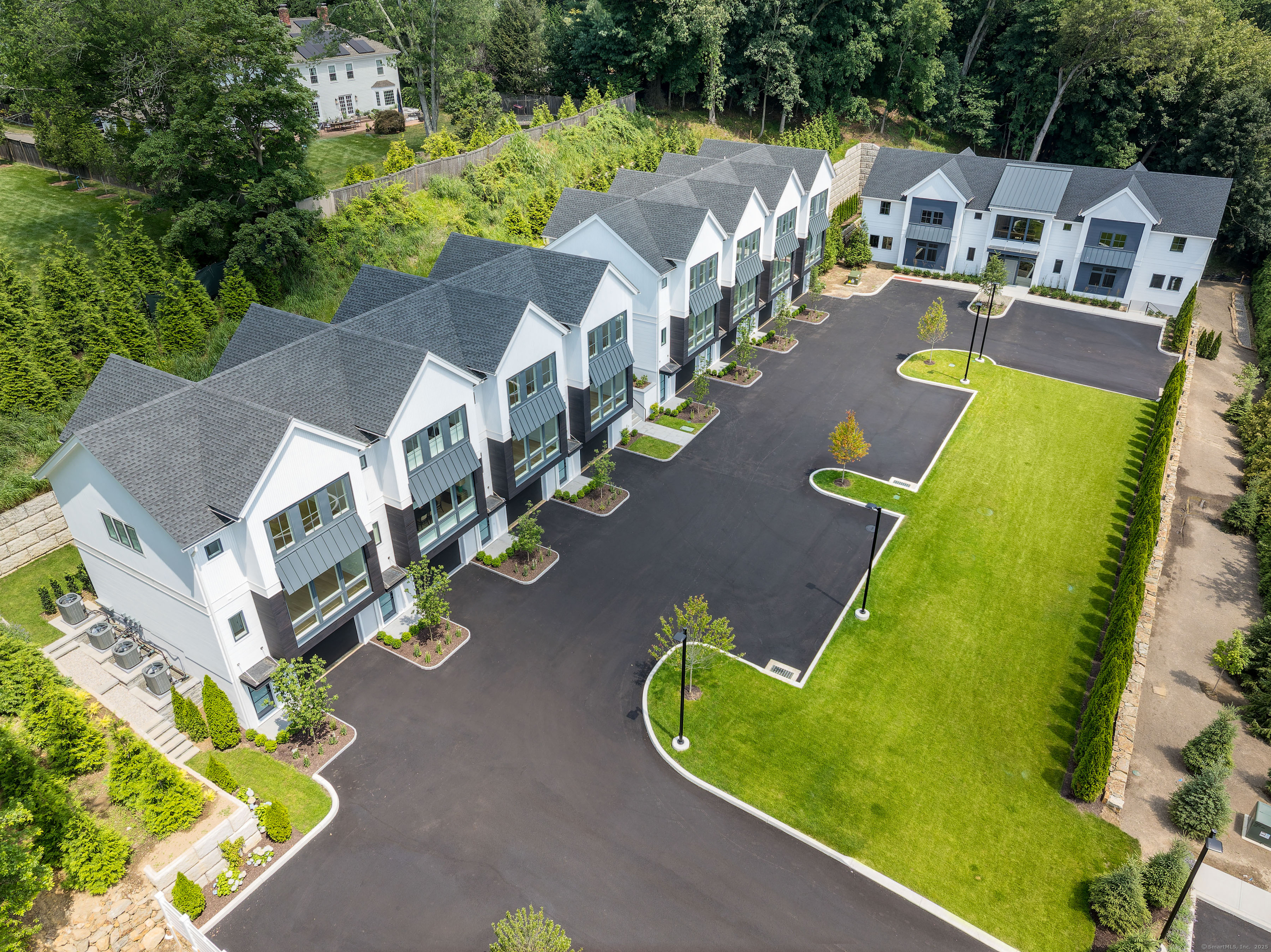 783 Post, Westport, 06880, 2 Bedrooms Bedrooms, 0 ,2 BathroomsBathrooms,Condo/co-op For Sale,For Sale,Post,0,24169865