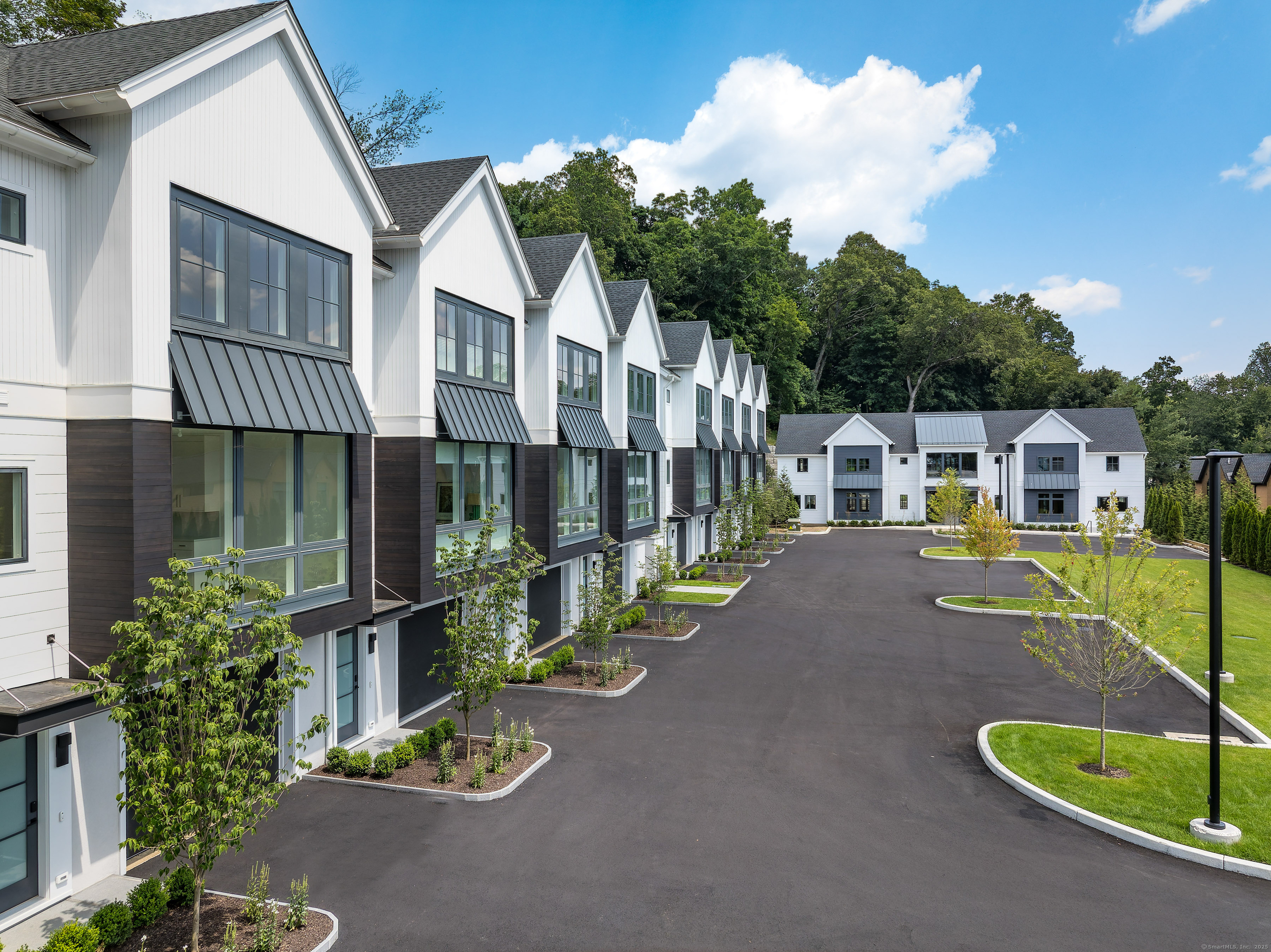 783 Post, Westport, 06880, 2 Bedrooms Bedrooms, 0 ,2 BathroomsBathrooms,Condo/co-op For Sale,For Sale,Post,0,24169865