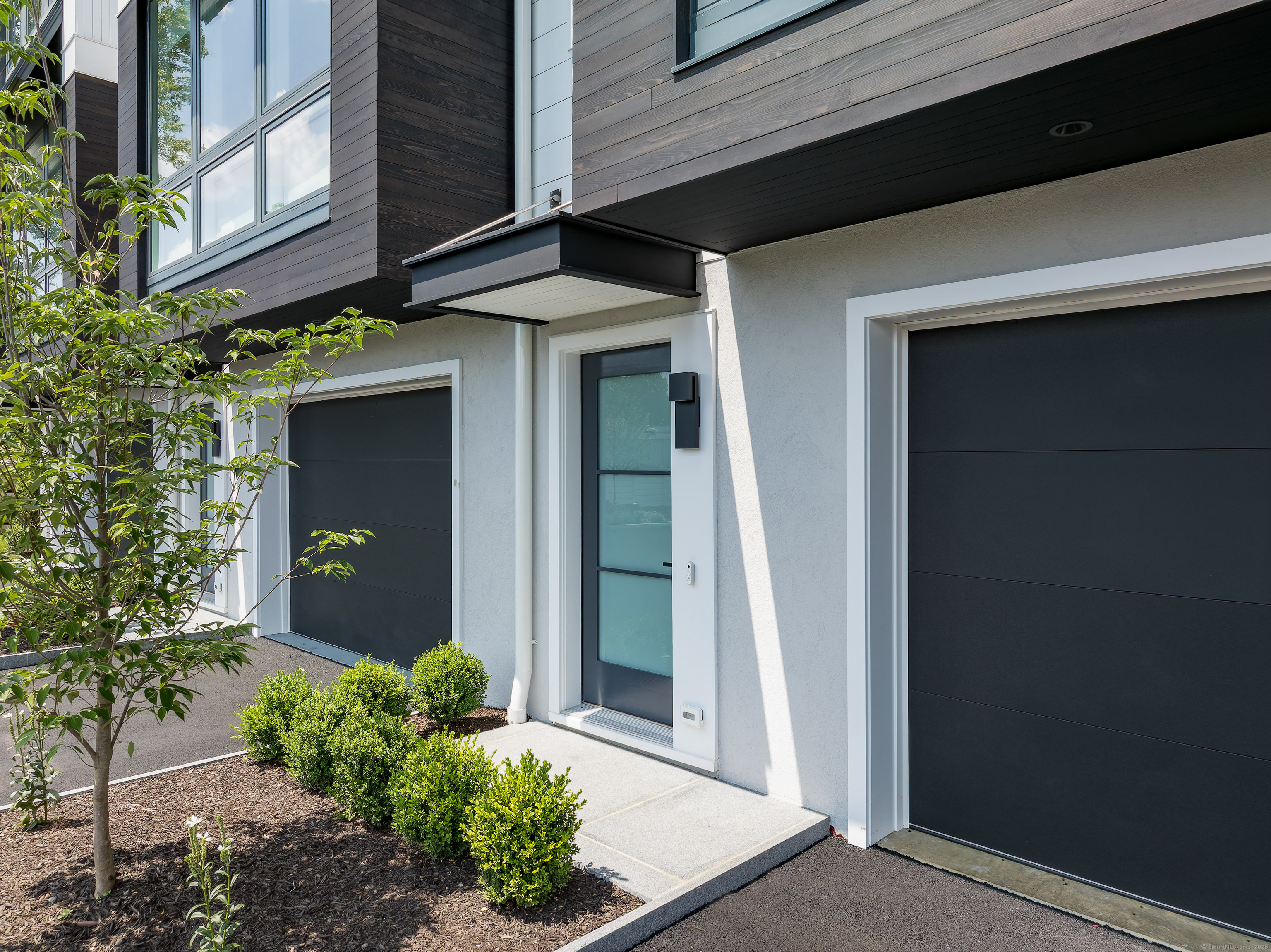 783 Post, Westport, 06880, 2 Bedrooms Bedrooms, 0 ,2 BathroomsBathrooms,Condo/co-op For Sale,For Sale,Post,0,24169865