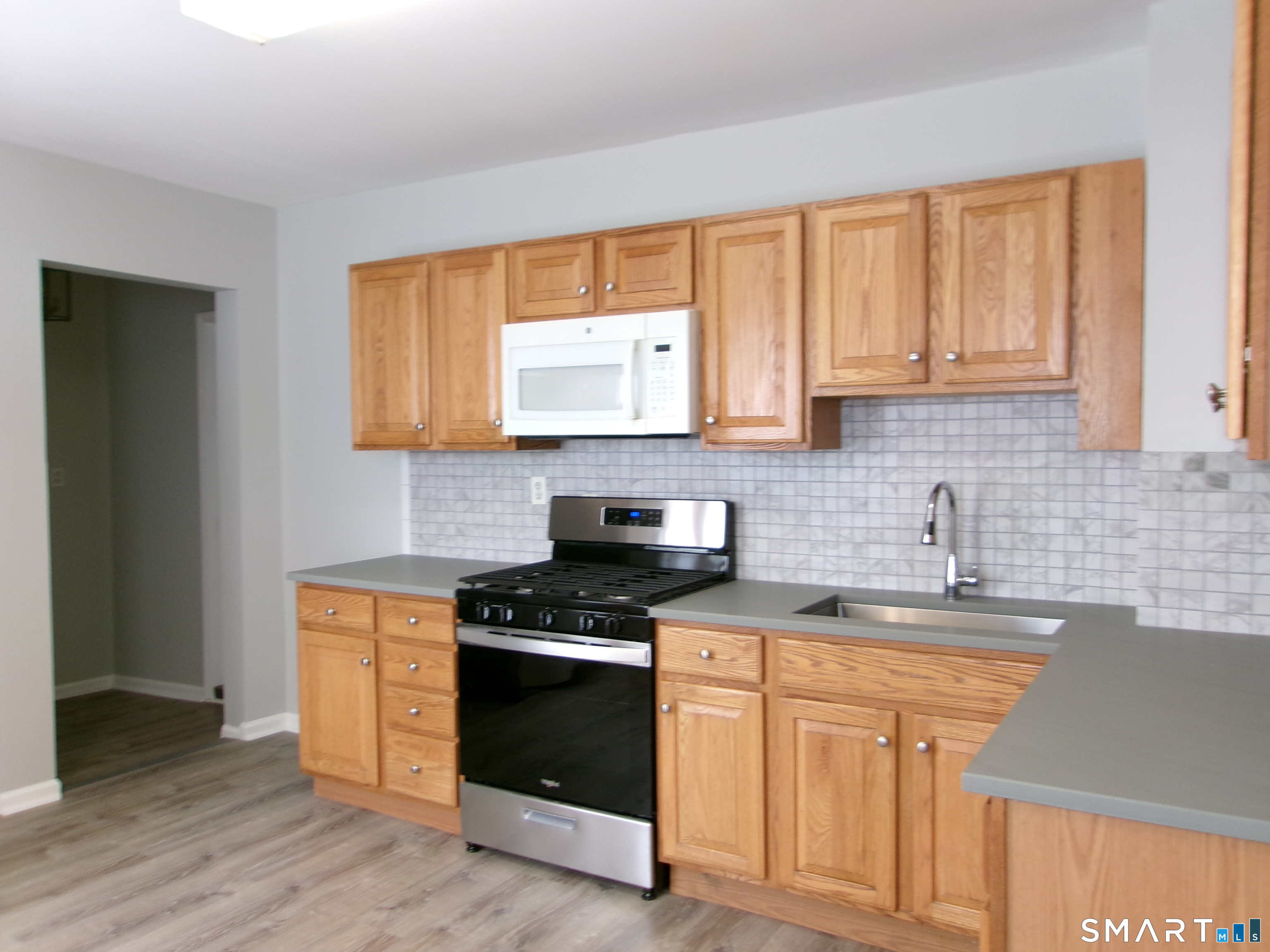 858 Hope, Stamford, 06907, 1 Bedroom Bedrooms, 0 ,1 BathroomBathrooms,Residential Rental,For Sale,Hope,0,24169804