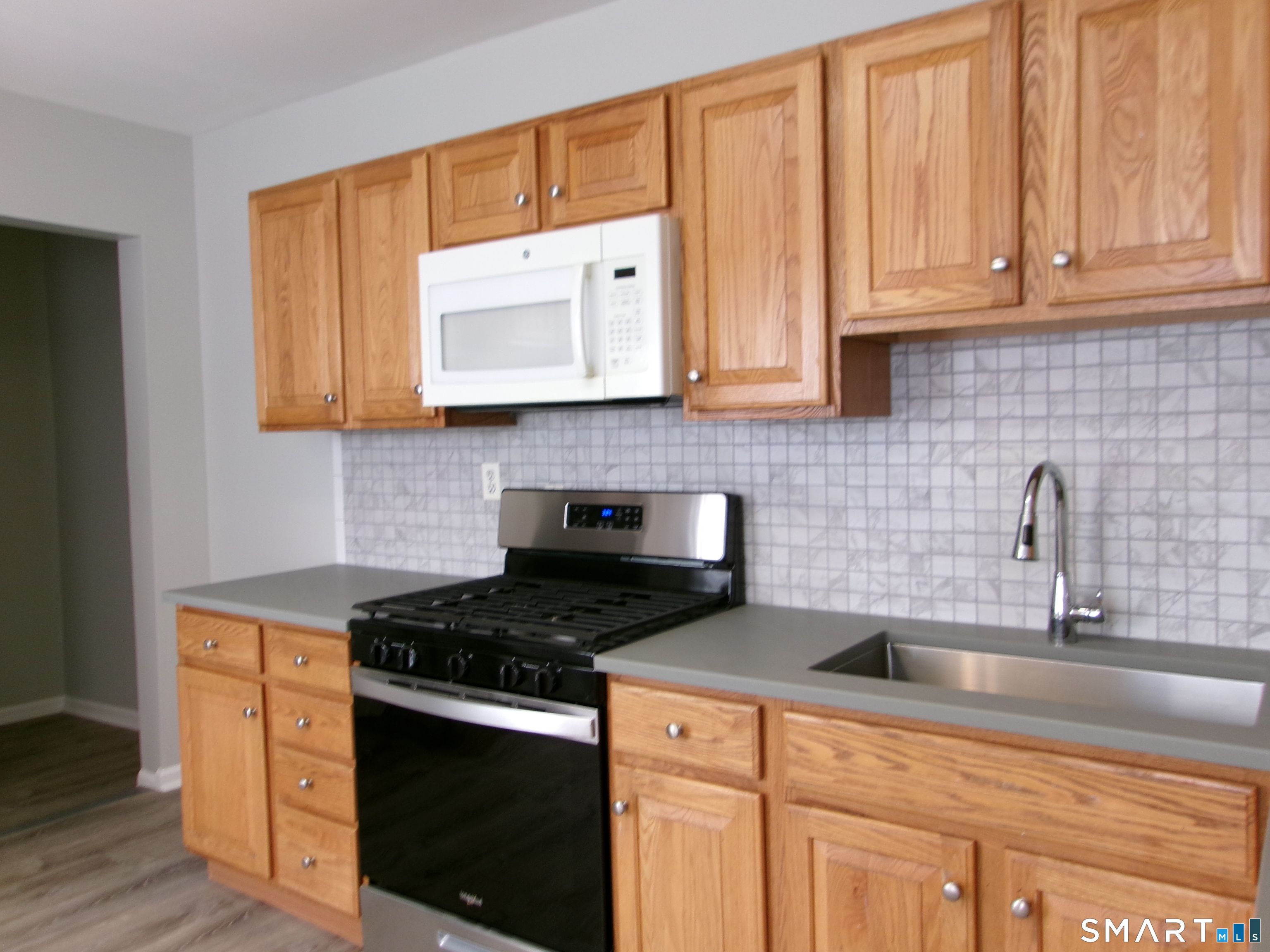 858 Hope, Stamford, 06907, 1 Bedroom Bedrooms, 0 ,1 BathroomBathrooms,Residential Rental,For Sale,Hope,0,24169804