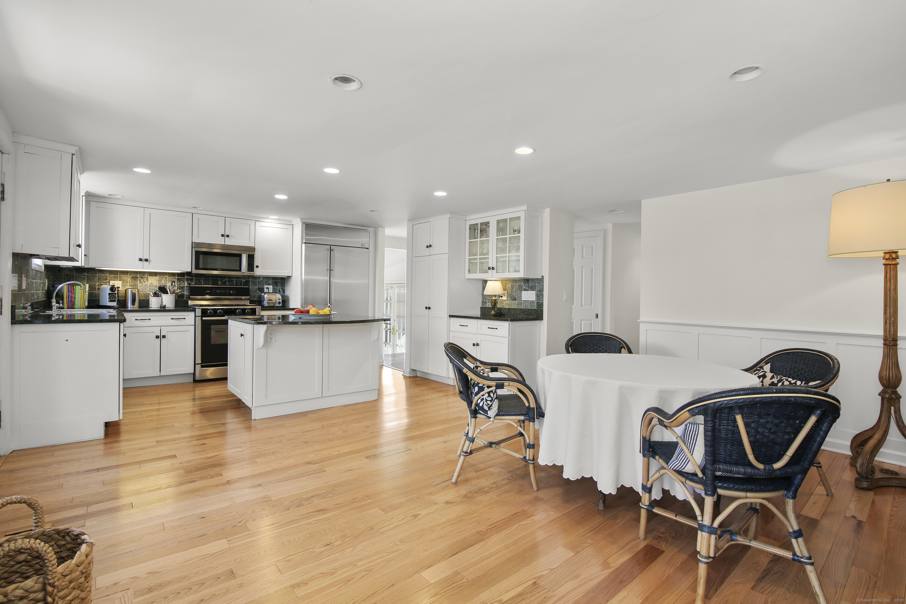 4 Covlee, Westport, 06880, 4 Bedrooms Bedrooms, 0 ,3 BathroomsBathrooms,Residential Rental,For Sale,Covlee,0,24169919